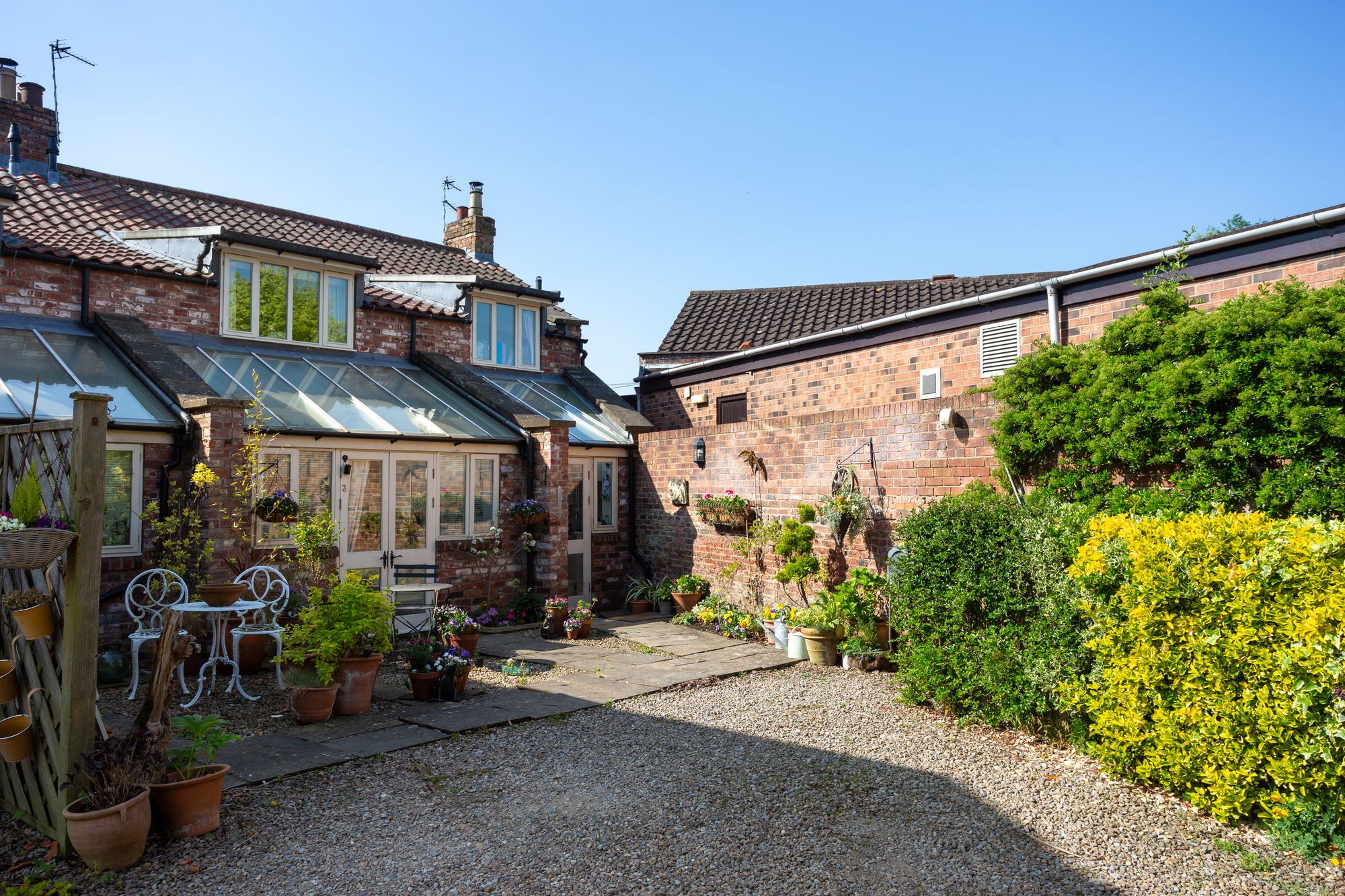 2 bed cottage for sale in Church Street, York  - Property Image 12