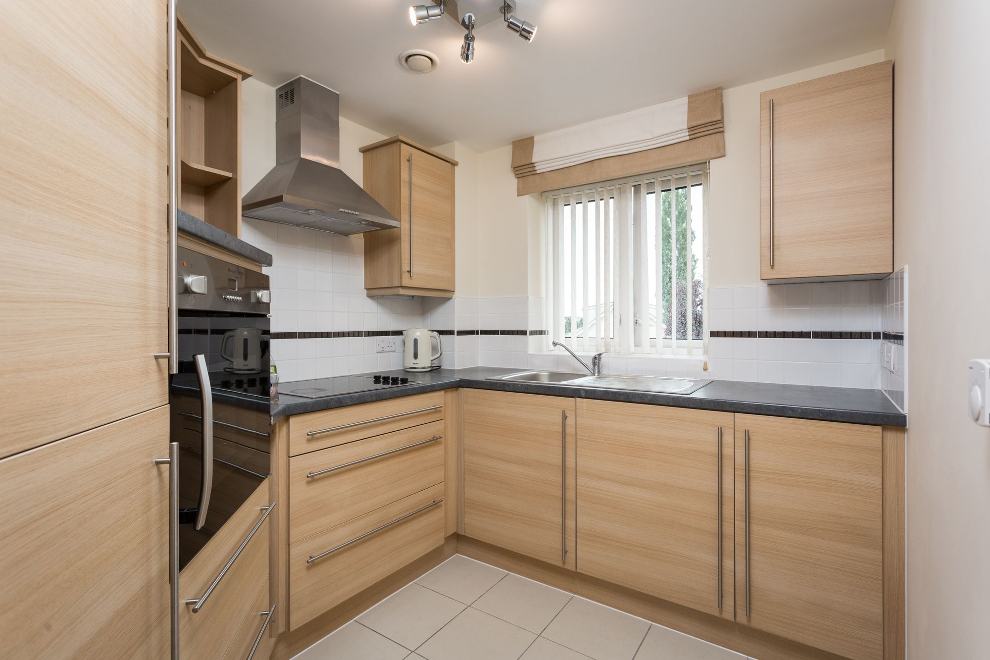 2 bed flat for sale in Top Lane, York  - Property Image 5