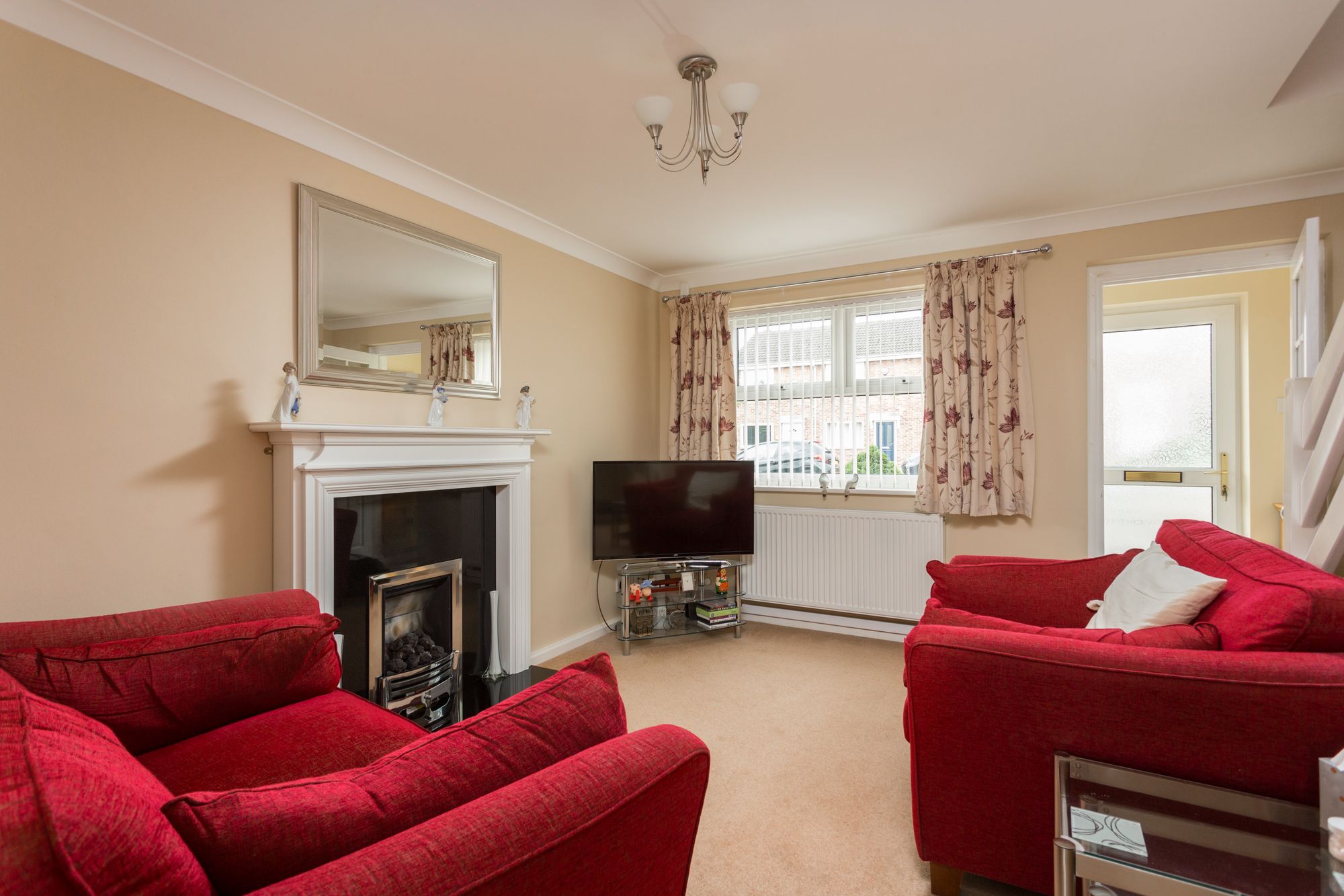 2 bed house for sale in Fairfield Road, Tadcaster  - Property Image 2