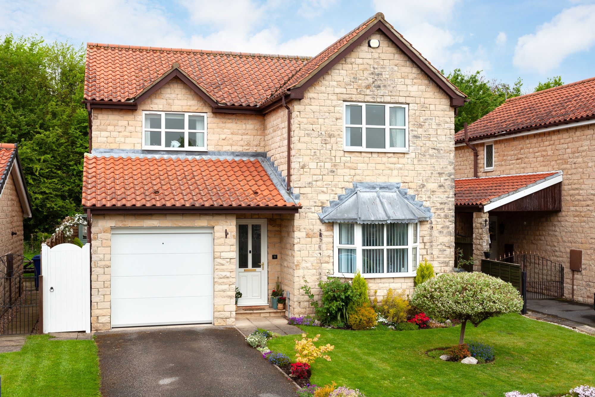 4 bed detached house for sale in Bow Bridge View, Tadcaster  - Property Image 1