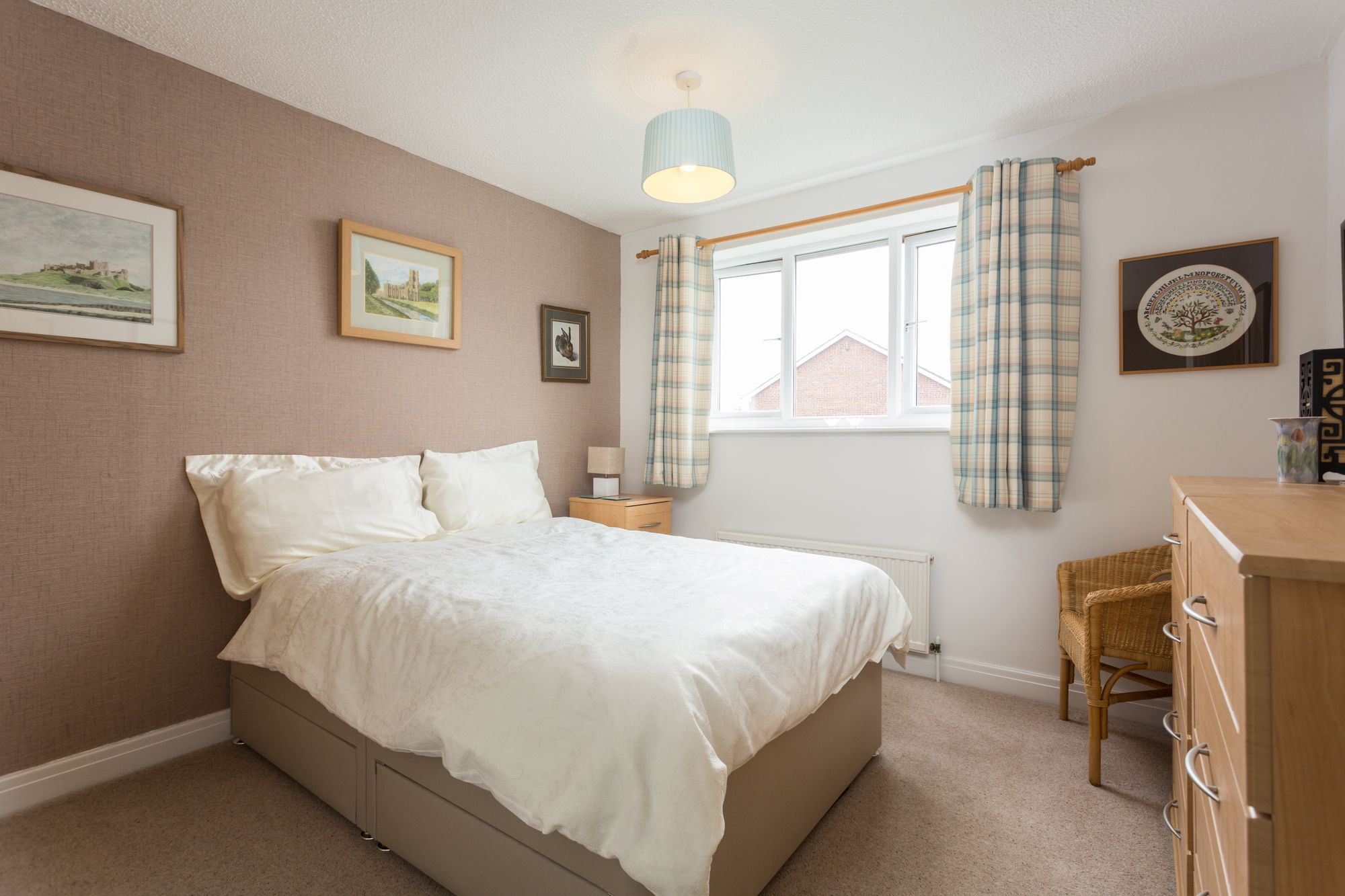 3 bed house for sale in Dykes Lane, York  - Property Image 3