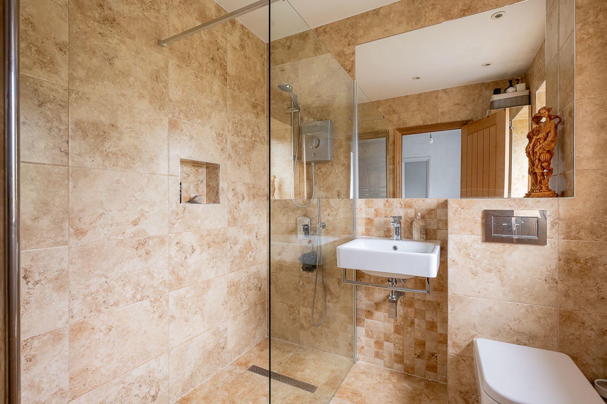 3 bed terraced house for sale in Main Street, Tadcaster  - Property Image 16
