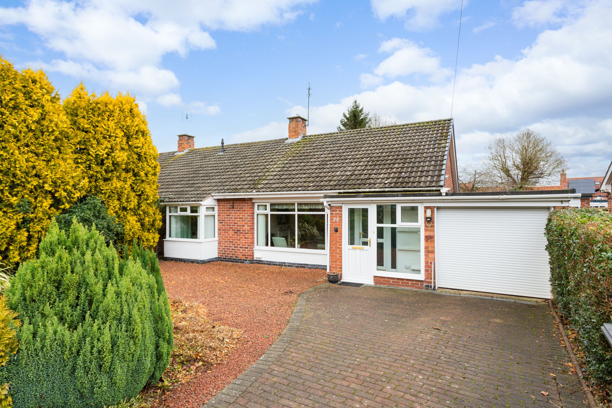 2 bed semi-detached bungalow for sale in Horseman Lane, York  - Property Image 13