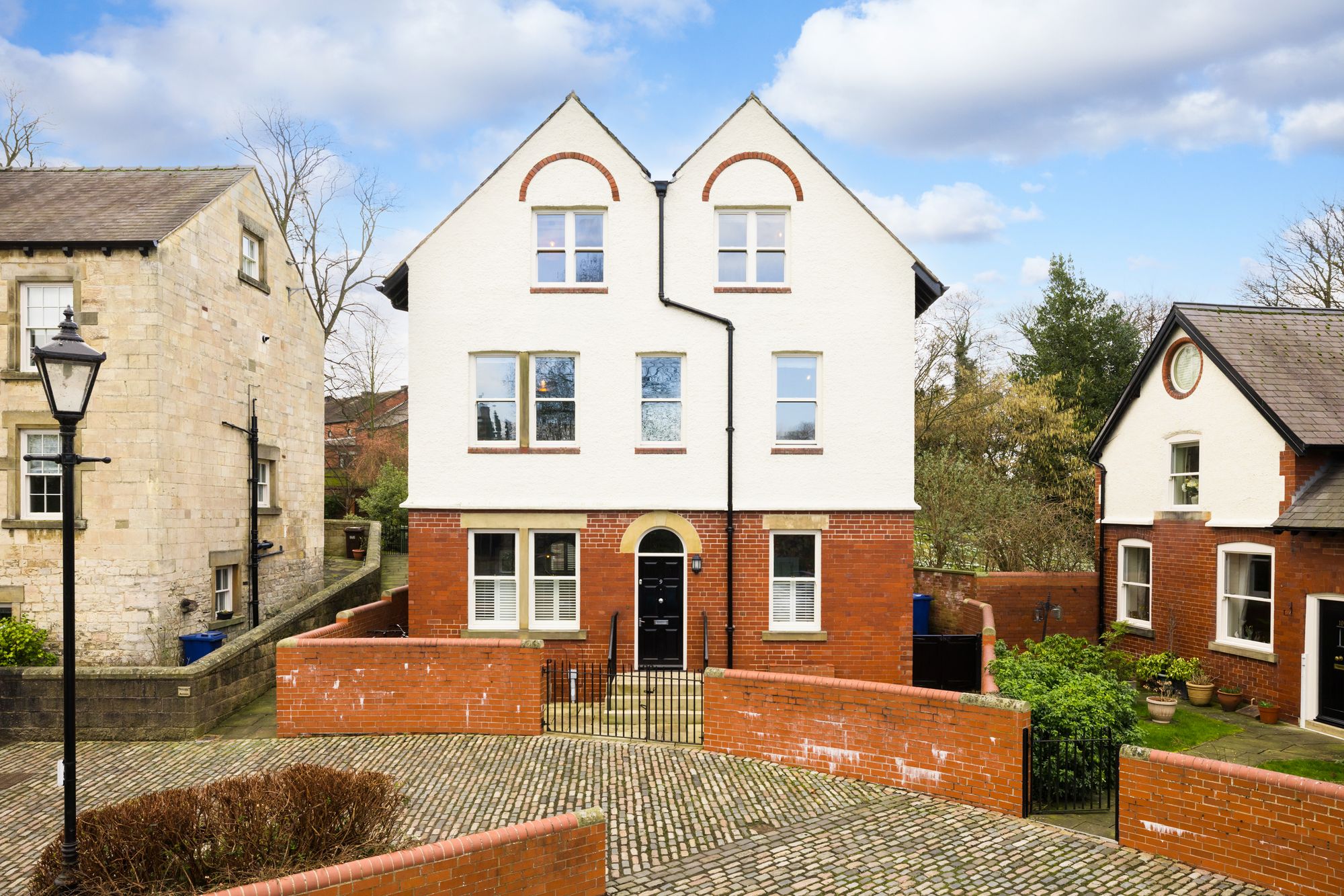 4 bed detached house for sale in Churchyard, Tadcaster  - Property Image 1