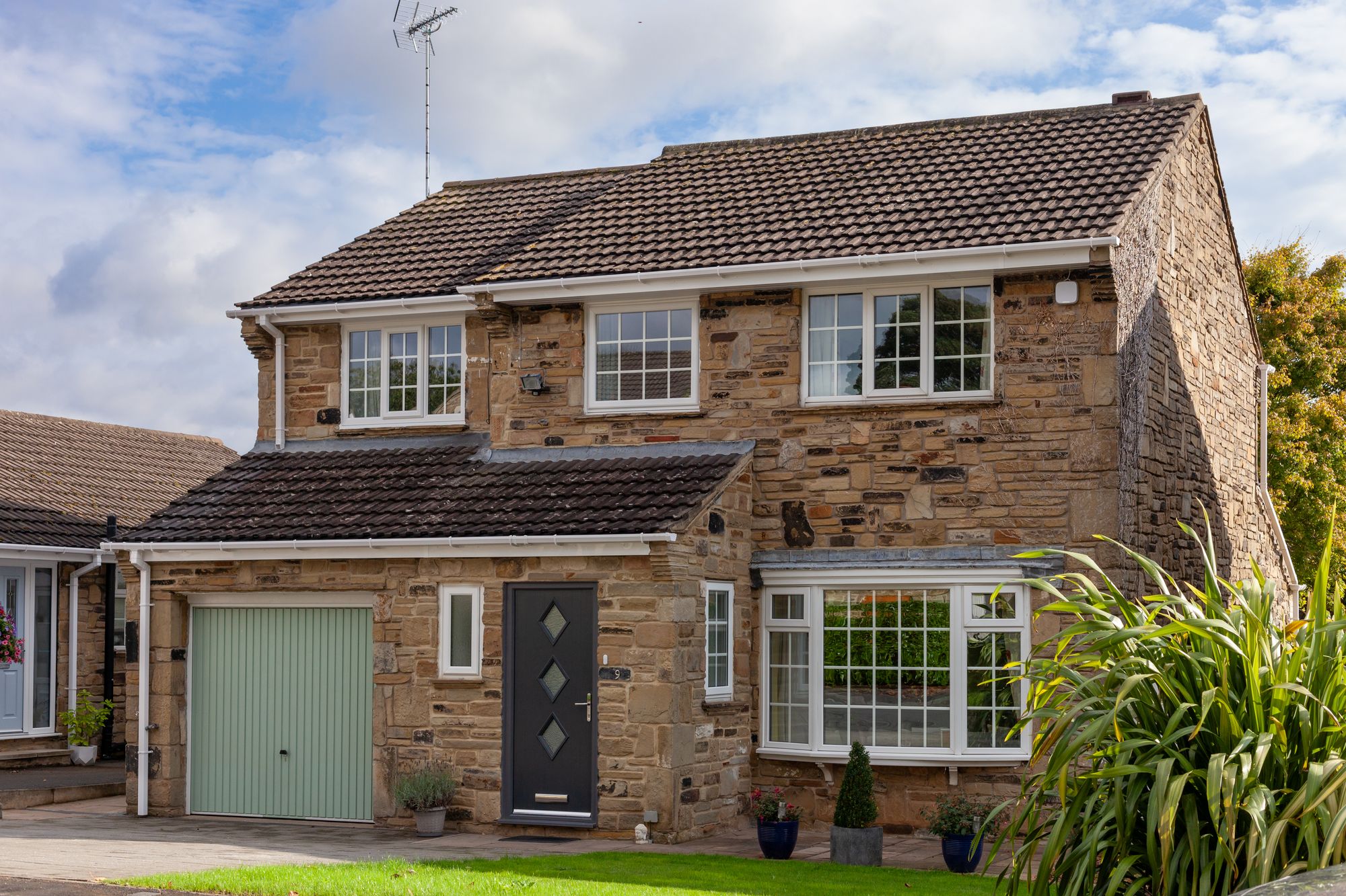 4 bed house for sale in Egglestone Square, Wetherby  - Property Image 2