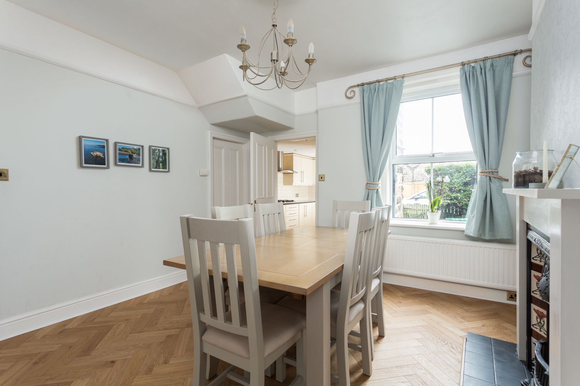 4 bed semi-detached town house for sale in York Place, Wetherby  - Property Image 2