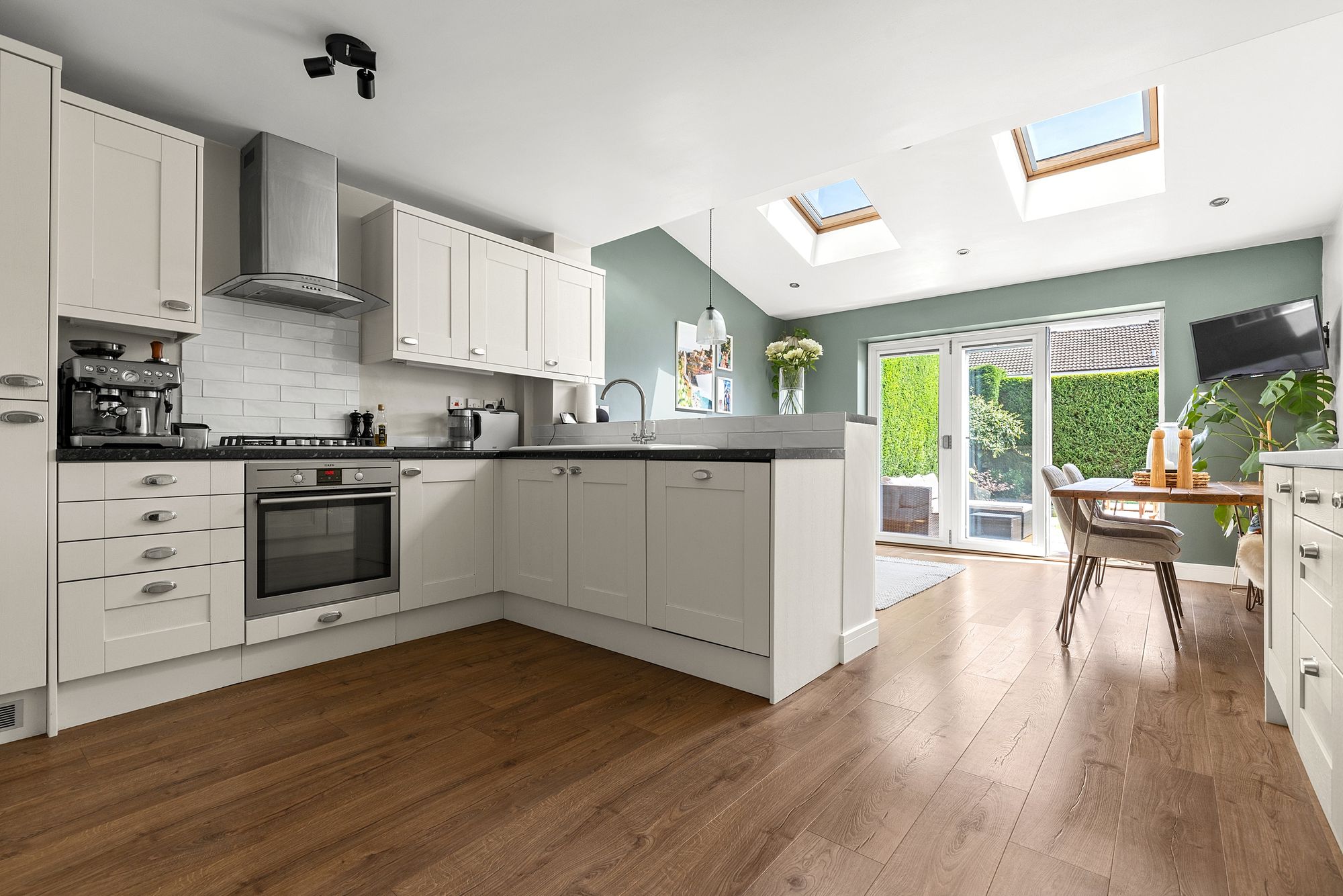 3 bed semi-detached house for sale in Bellmans Croft, York  - Property Image 5