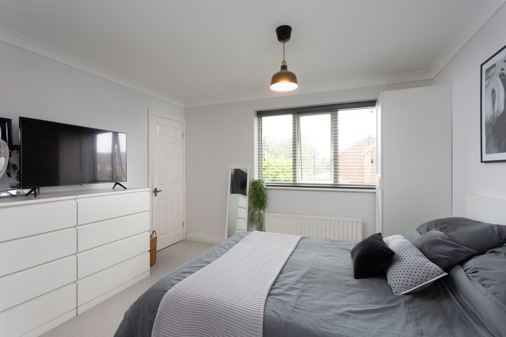 3 bed house for sale in Cairnborrow, York  - Property Image 4