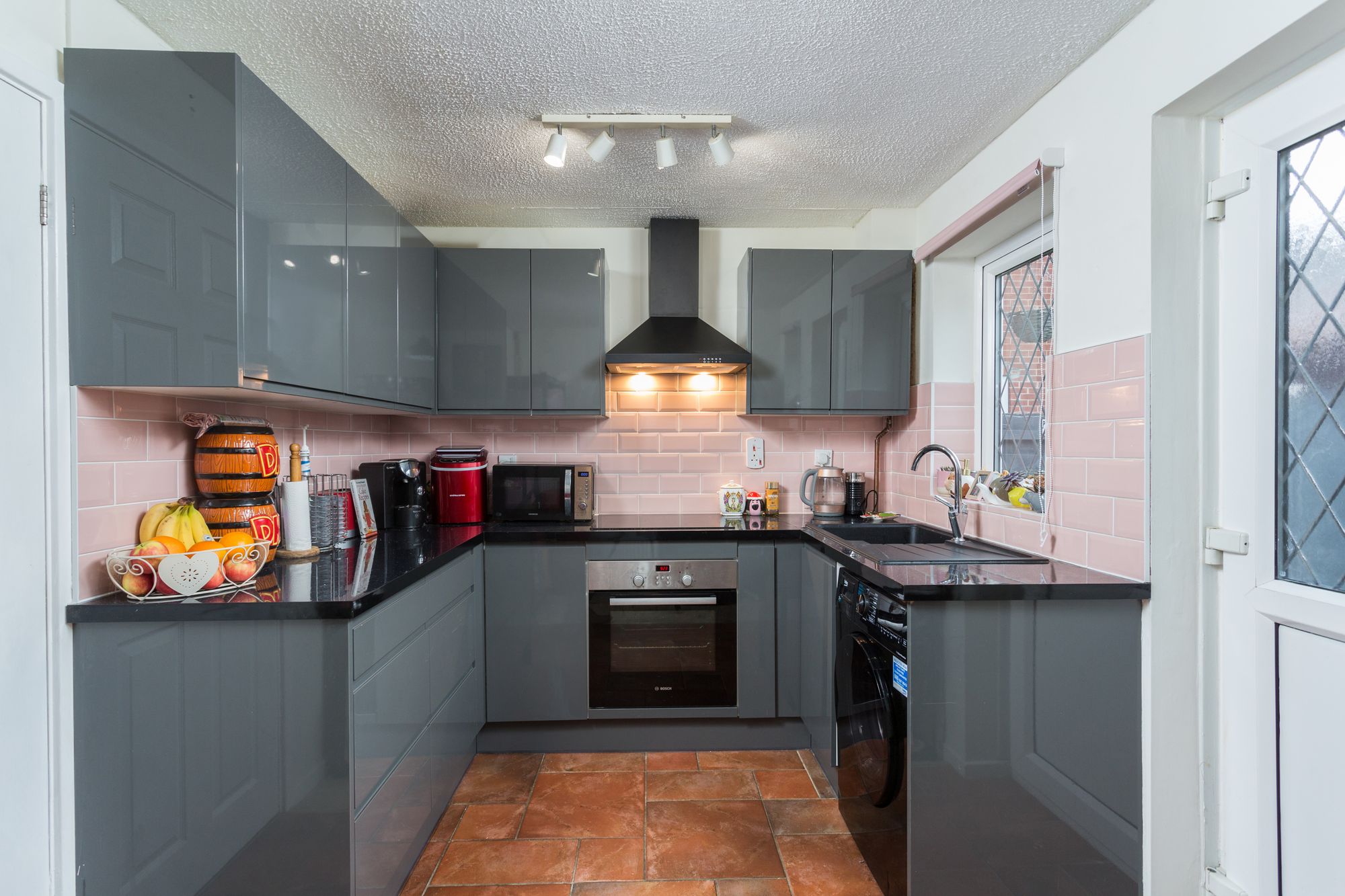 2 bed semi-detached house for sale in Fairfield Road, Tadcaster  - Property Image 2