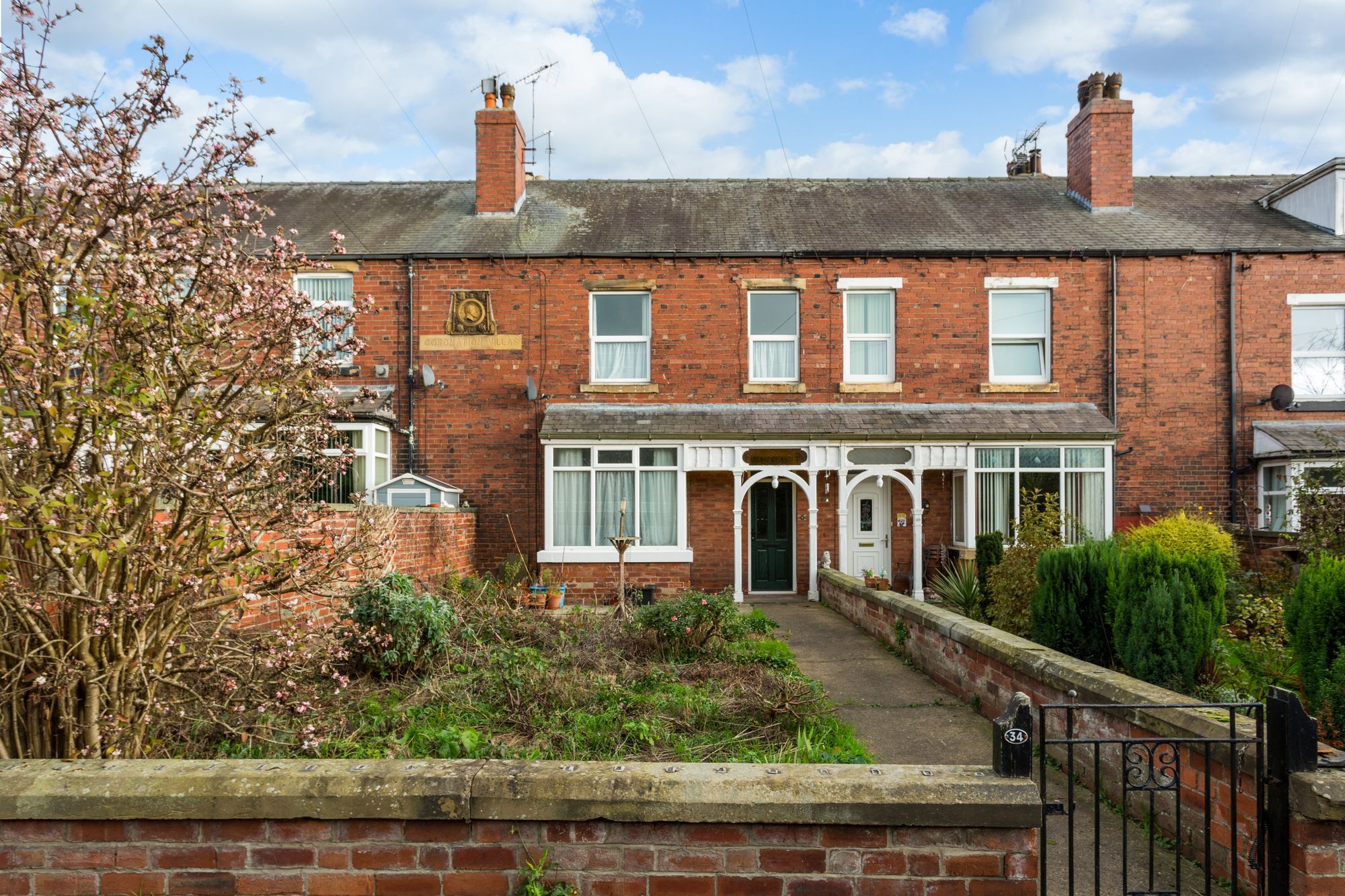 3 bed mid-terraced house for sale in Wetherby Road, Tadcaster  - Property Image 1