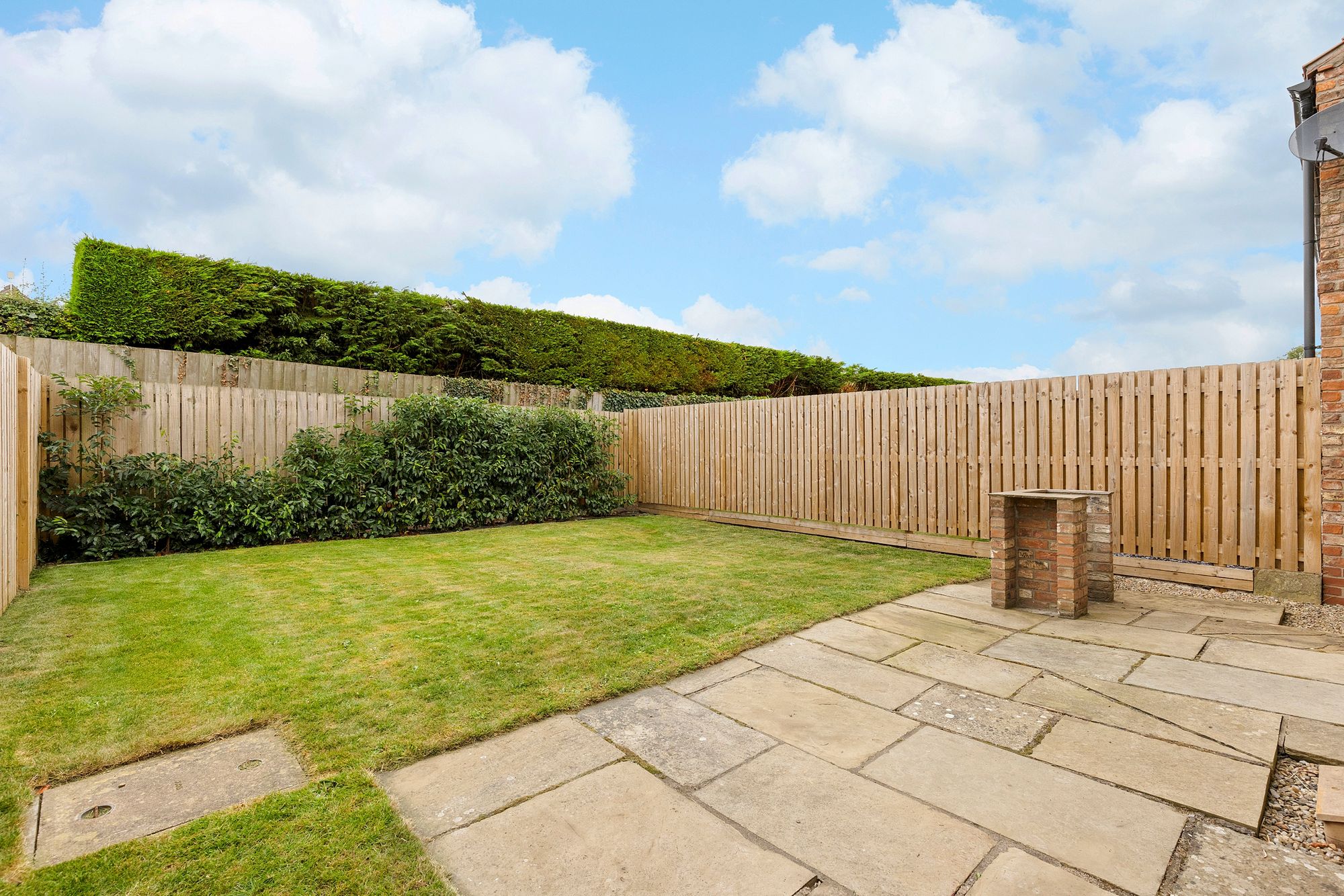 3 bed terraced cottage for sale in Chestnut Farm, York  - Property Image 4