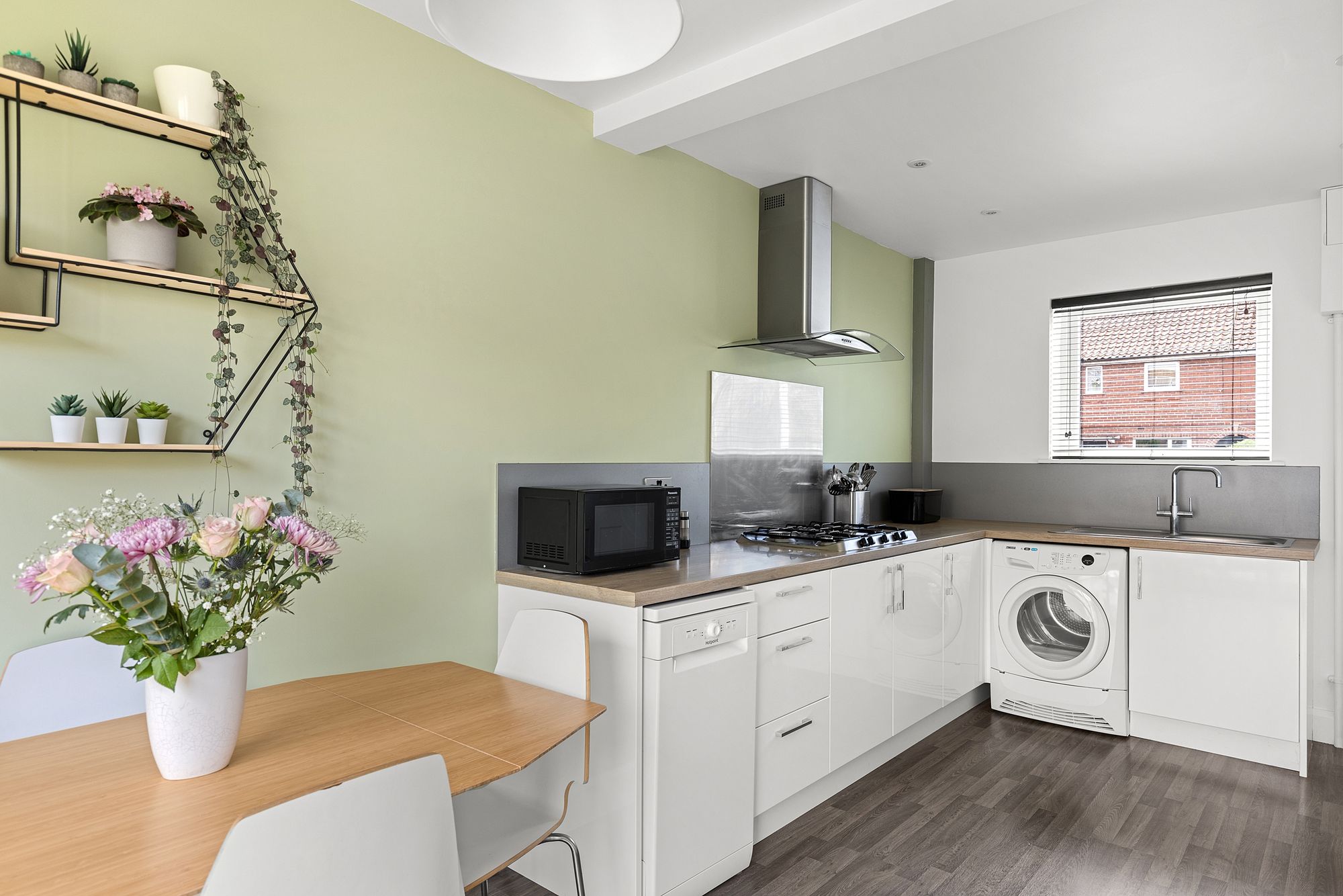 3 bed mid-terraced house for sale in Ouseburn Avenue, York  - Property Image 9