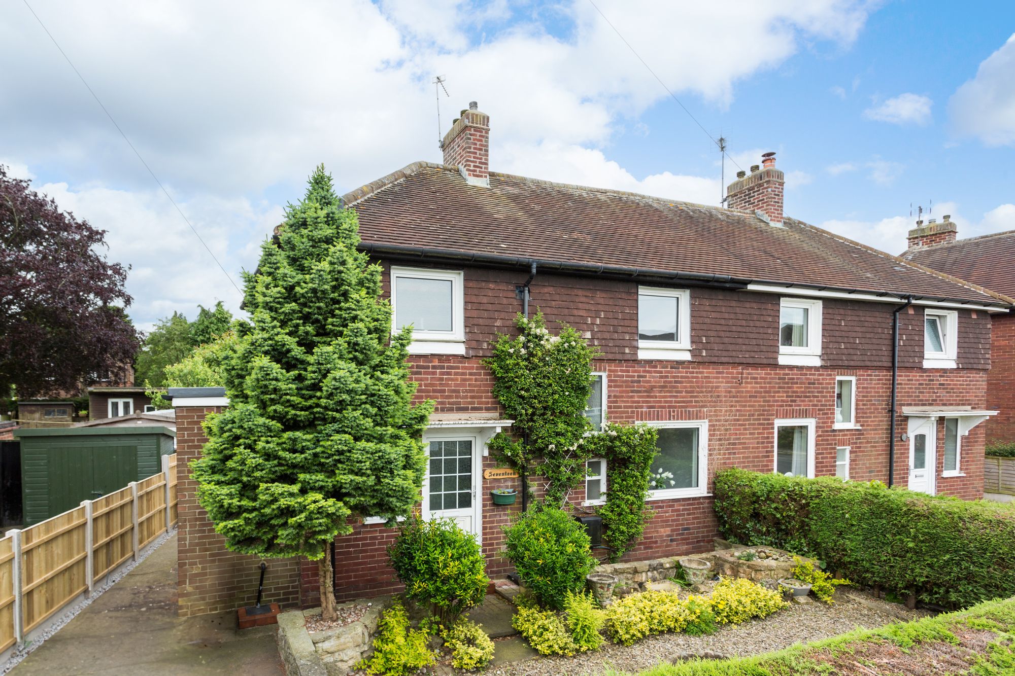 3 bed house for sale in Auster Bank Crescent, Tadcaster  - Property Image 1