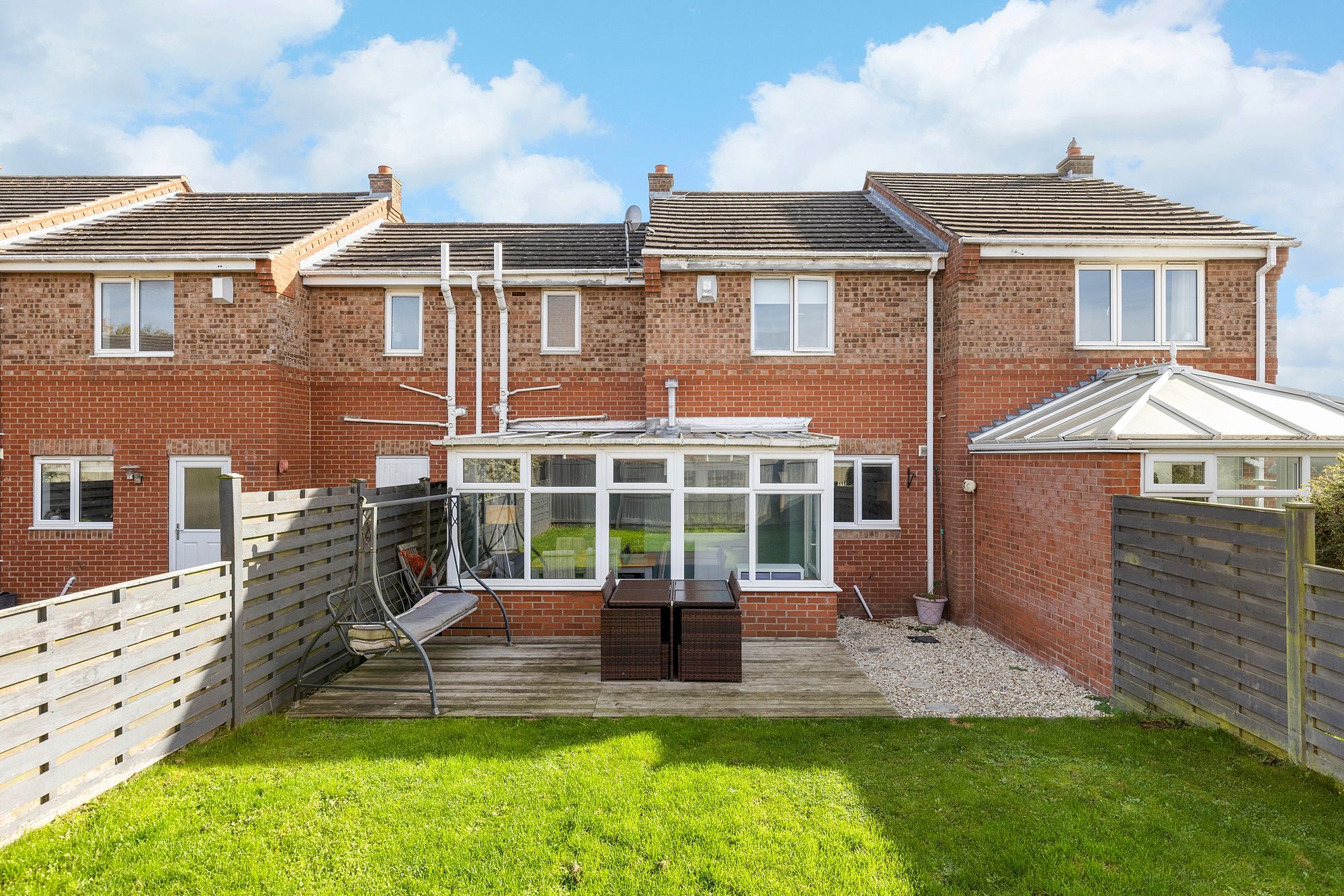 3 bed mid-terraced house for sale in Leadley Croft, York  - Property Image 4