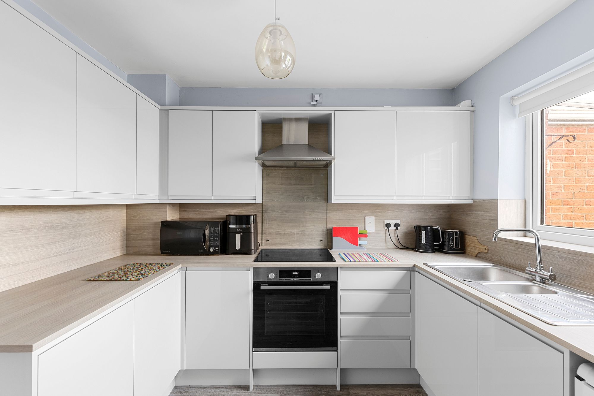 3 bed mid-terraced house for sale in Leadley Croft, York  - Property Image 5