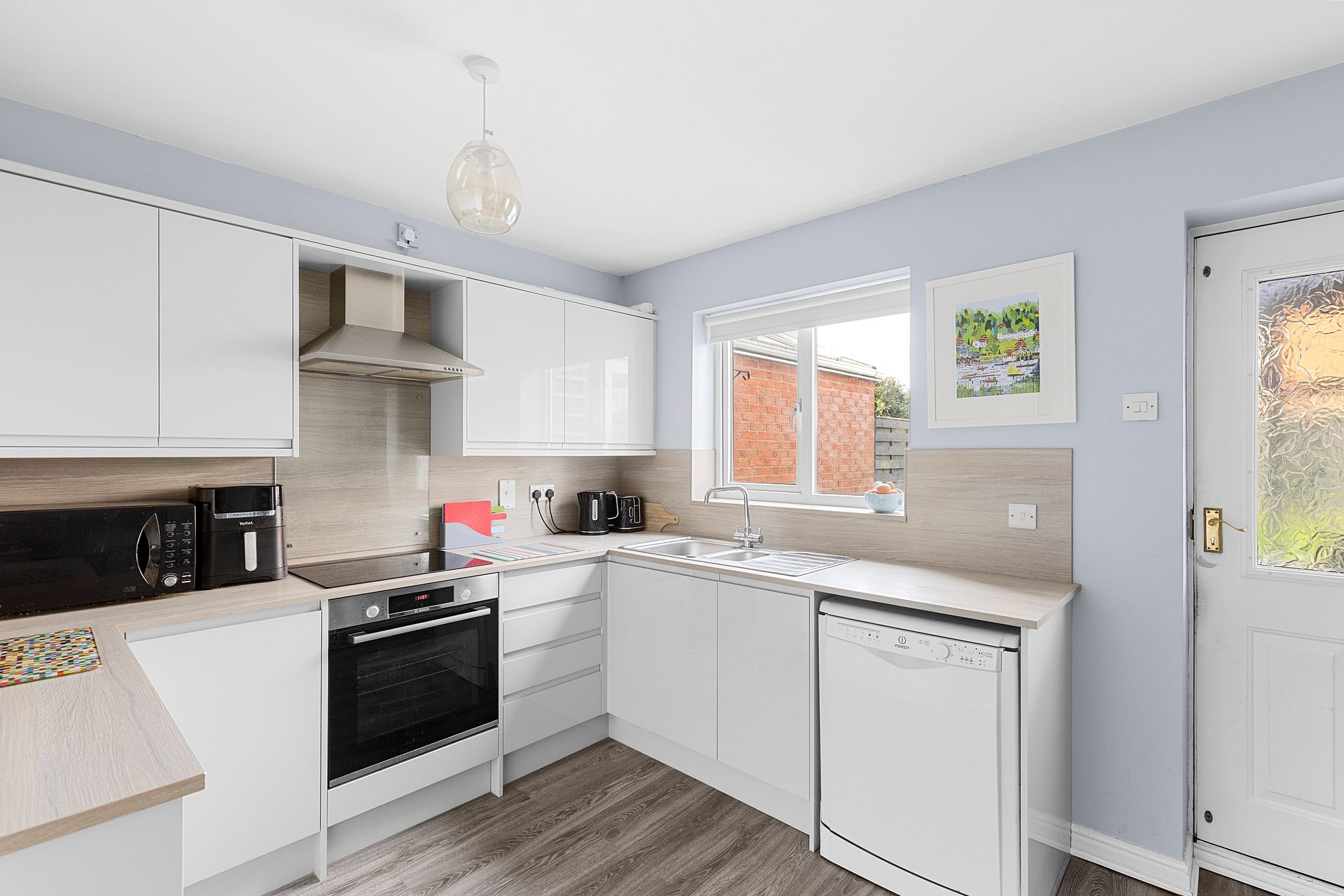 3 bed mid-terraced house for sale in Leadley Croft, York  - Property Image 2