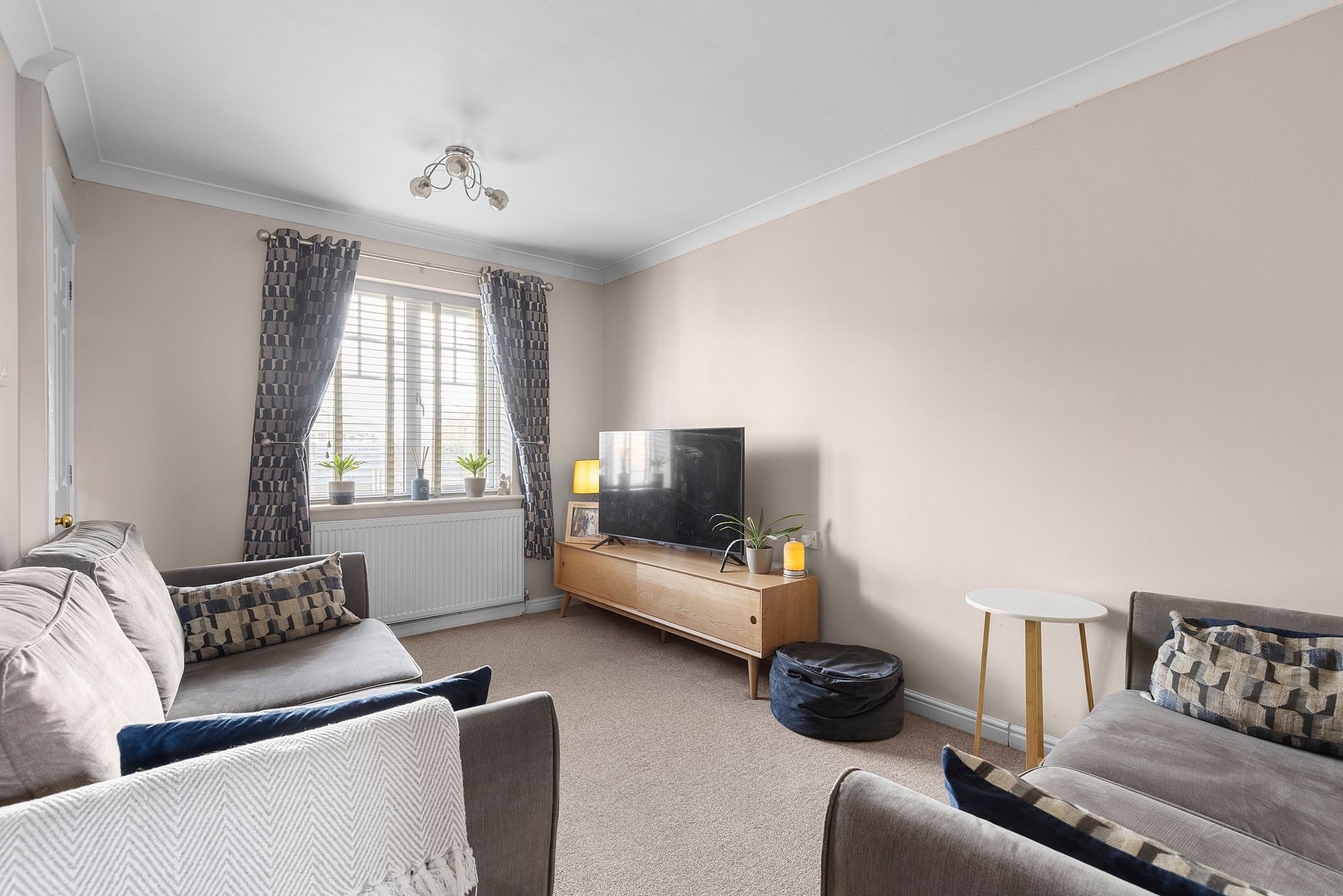 3 bed mid-terraced house for sale in Leadley Croft, York  - Property Image 7