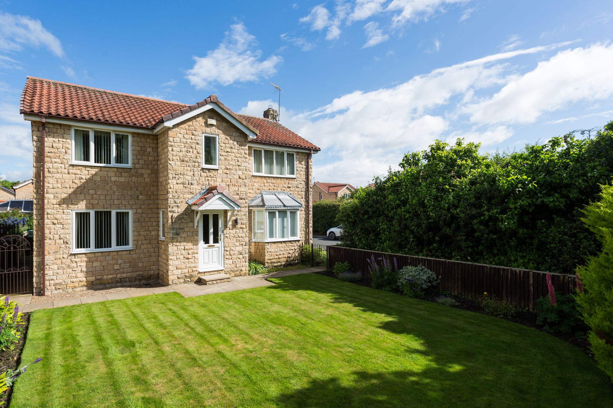 4 bed house for sale in Turnpike Road, Tadcaster  - Property Image 1