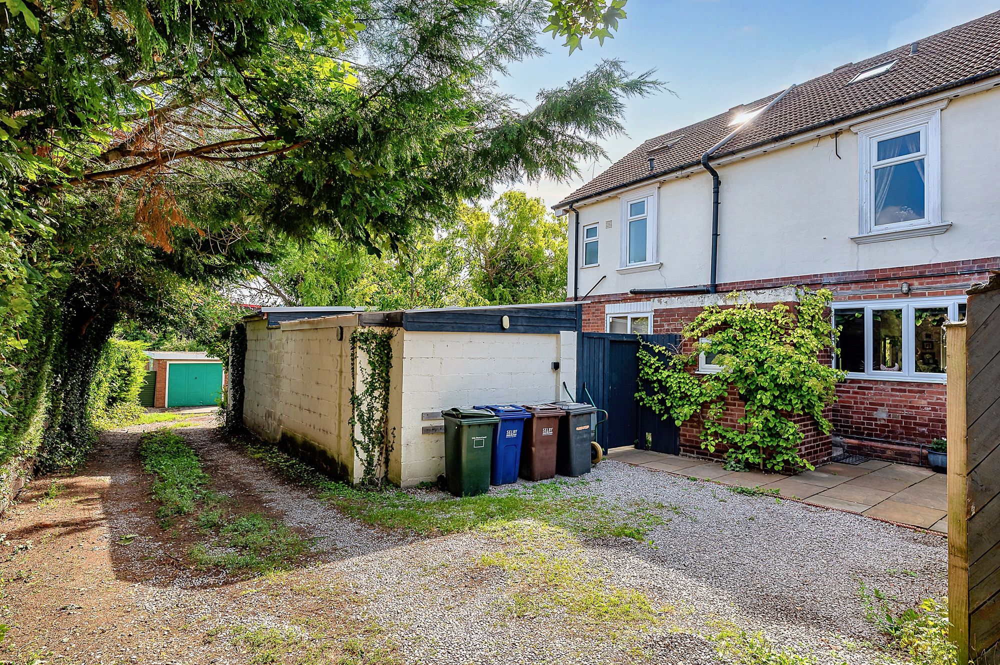 5 bed semi-detached house for sale in Station Road, Tadcaster  - Property Image 37