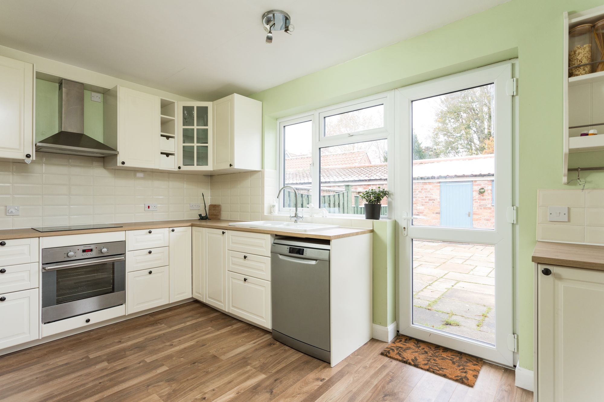 2 bed terraced house for sale in Chapel Green, York  - Property Image 5