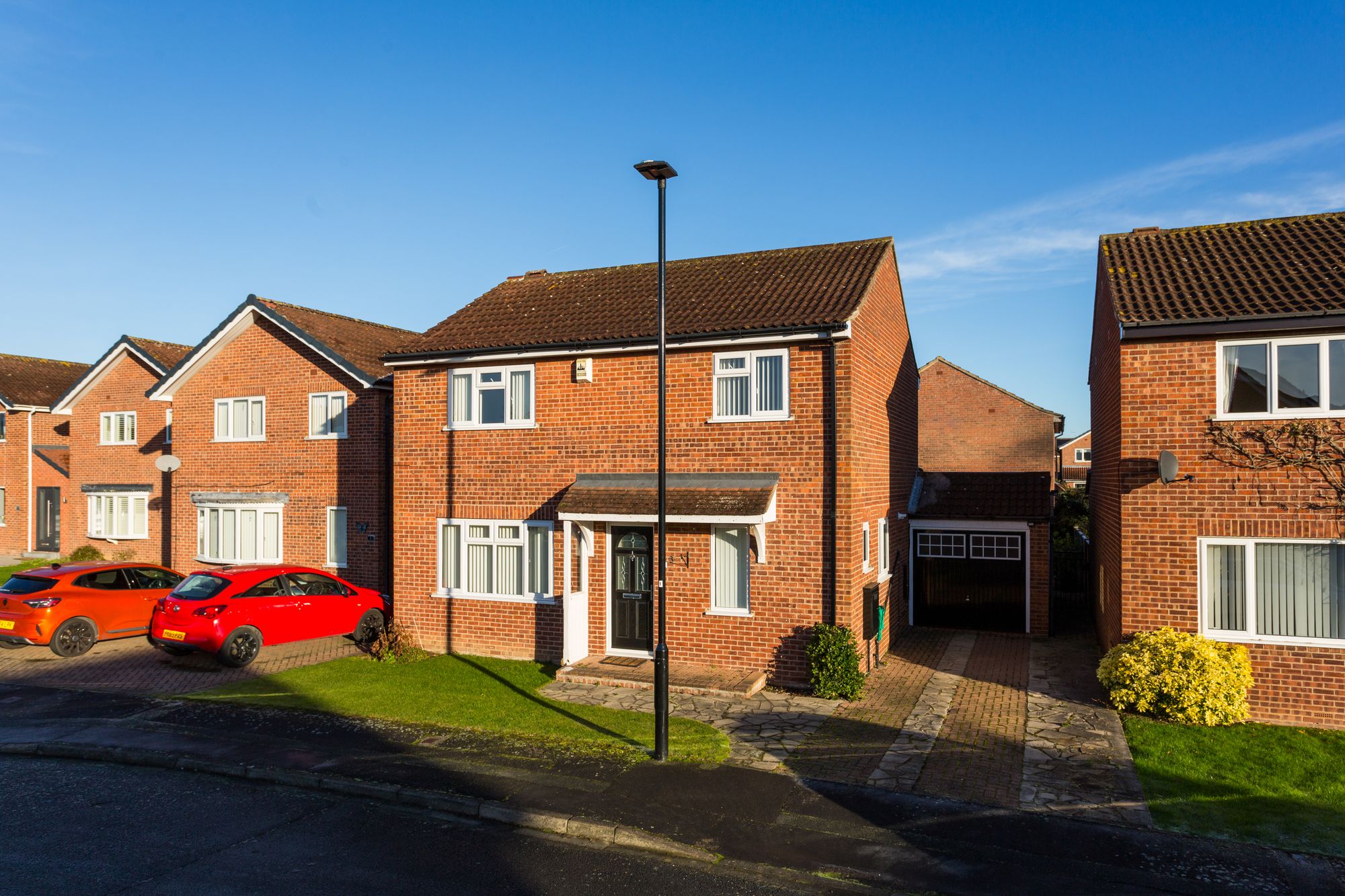 4 bed detached house for sale in Paddock Close, York  - Property Image 1