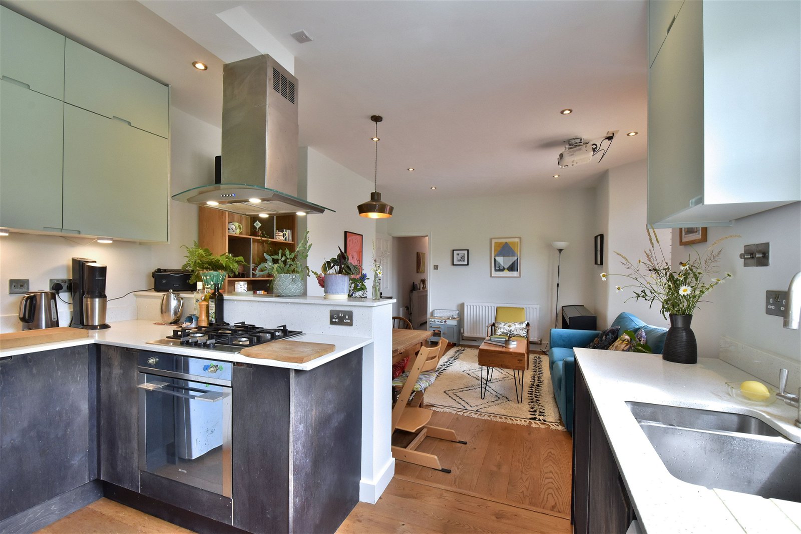 3 bed maisonette for sale in Farren Road, London  - Property Image 4