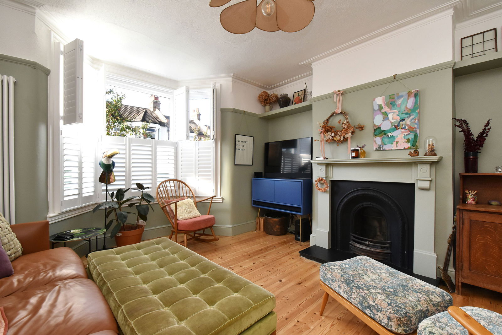 4 bed terraced house for sale in Levendale Road, London  - Property Image 2