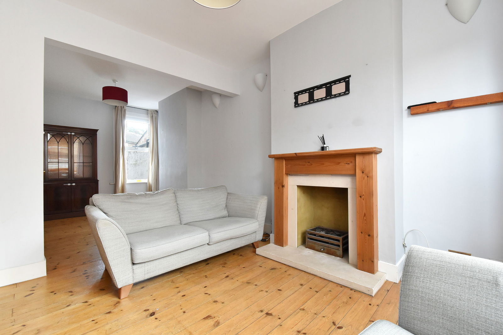 3 bed terraced house for sale in Perry Rise, London  - Property Image 3