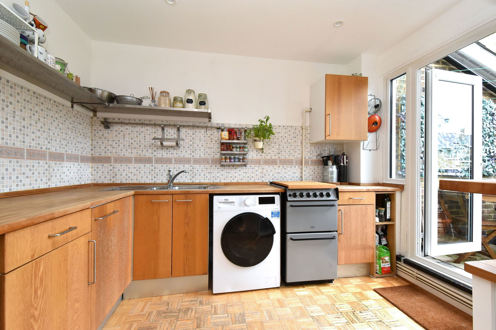 1 bed flat for sale in Sunderland Road, London  - Property Image 7