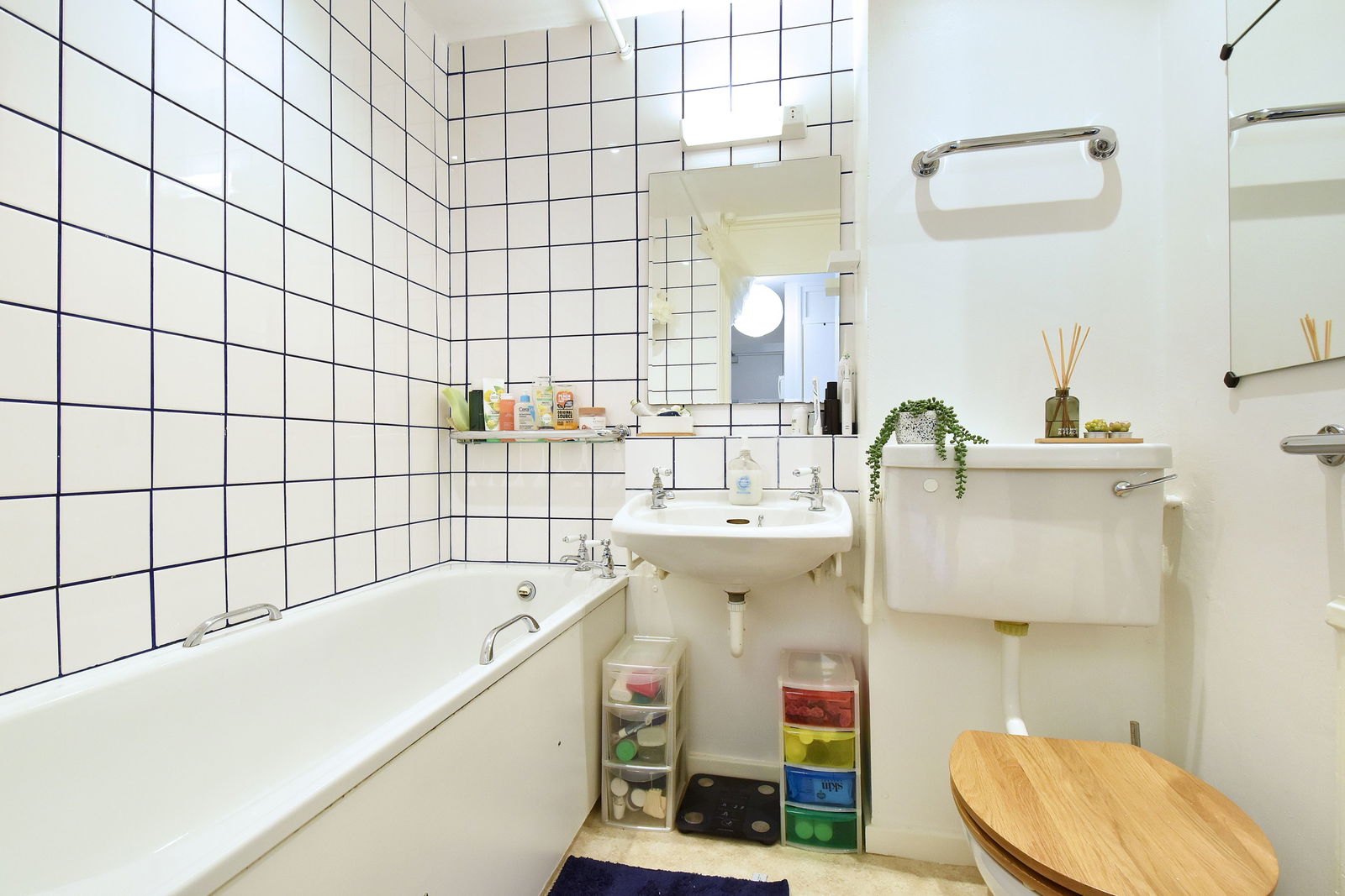 1 bed flat for sale in Sunderland Road, London  - Property Image 9