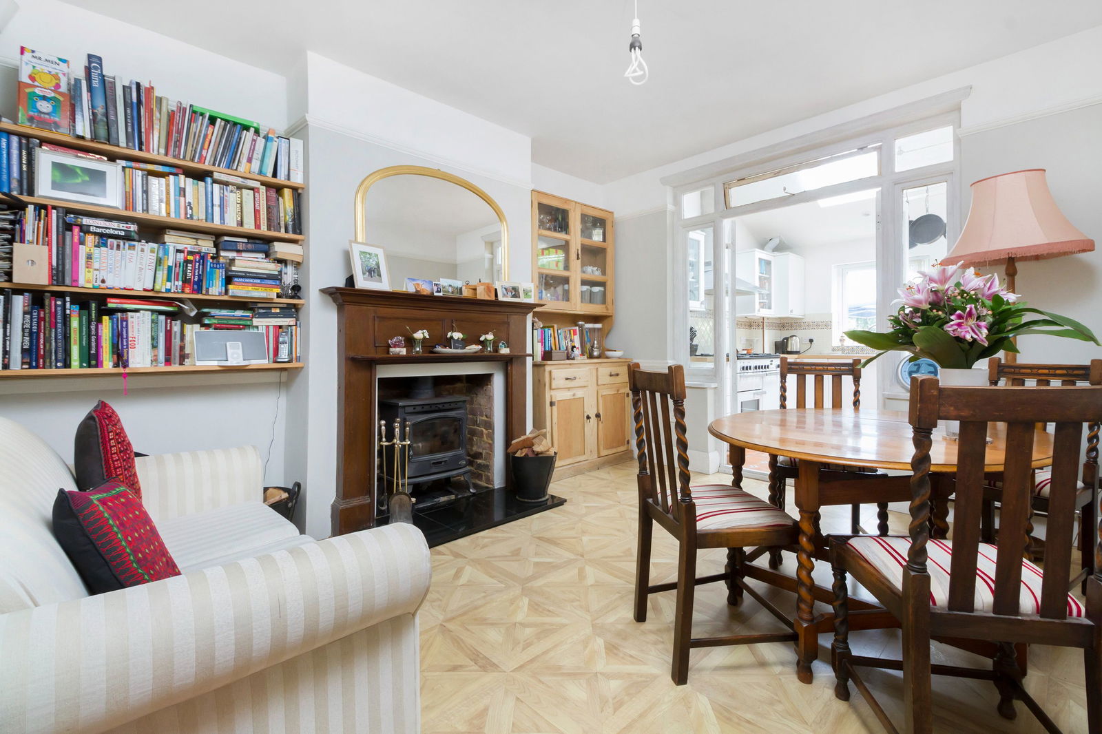 4 bed terraced house for sale in Loxton Road, London  - Property Image 3