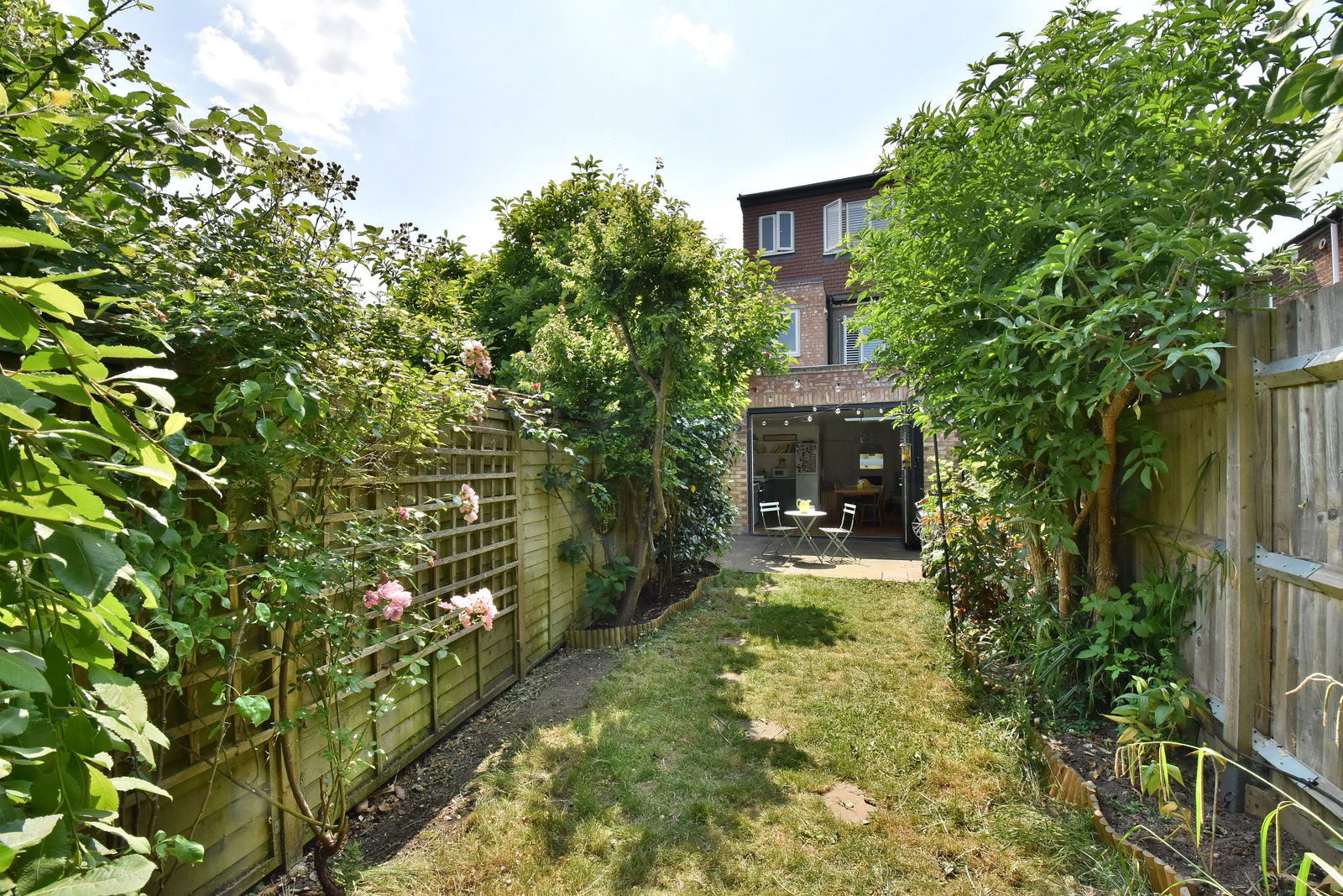 4 bed semi-detached house to rent in Borland Road, London  - Property Image 11