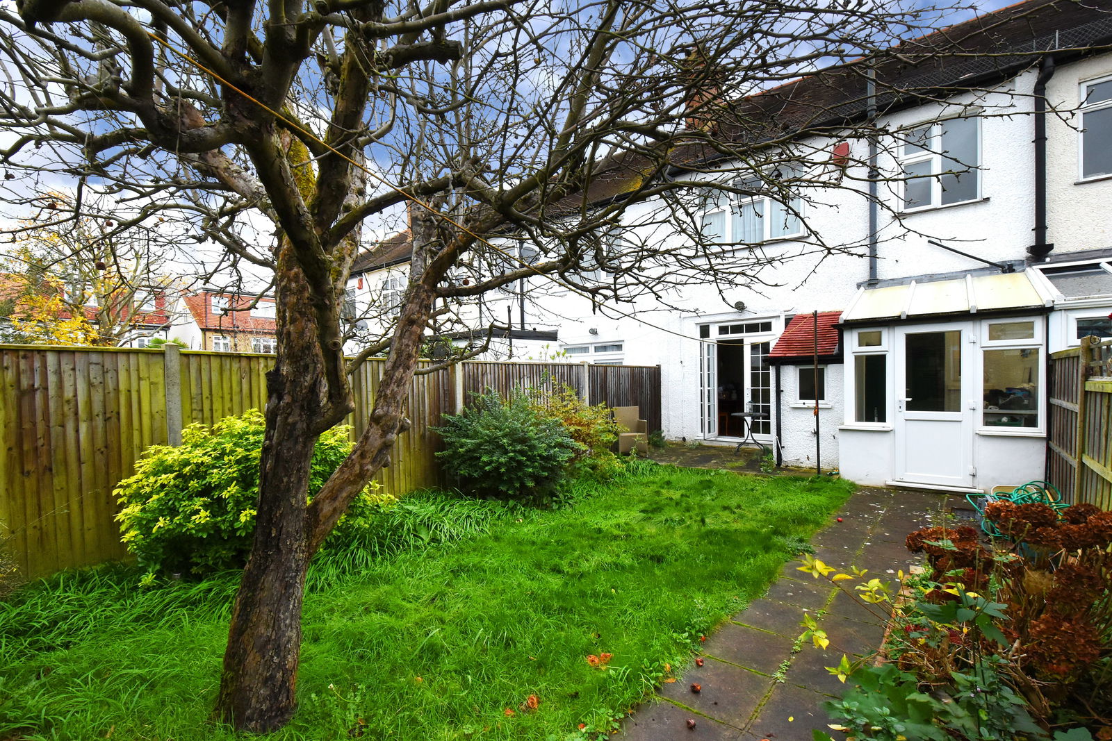 3 bed terraced house for sale in Hawkesfield Road, London  - Property Image 11