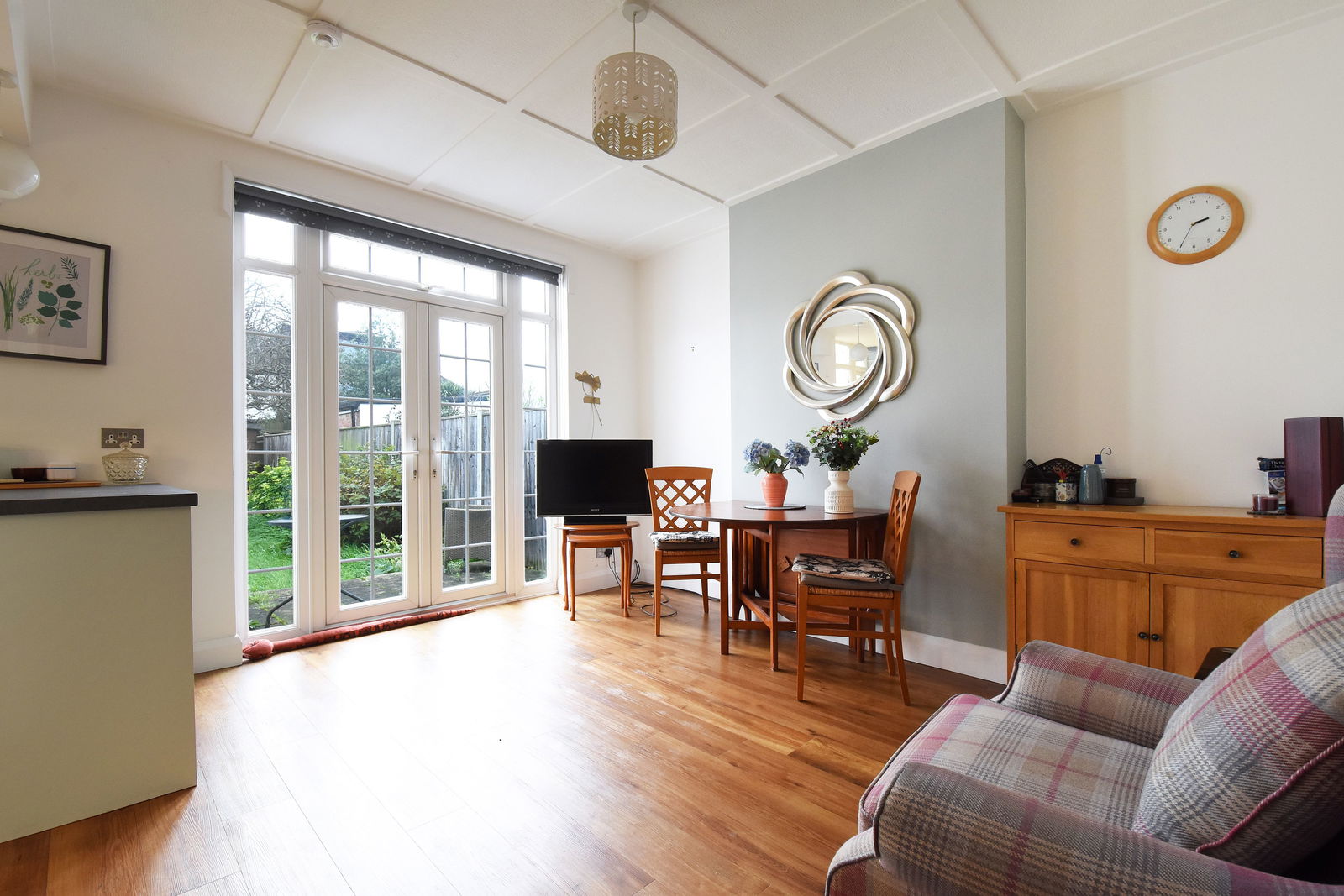 3 bed terraced house for sale in Hawkesfield Road, London  - Property Image 5