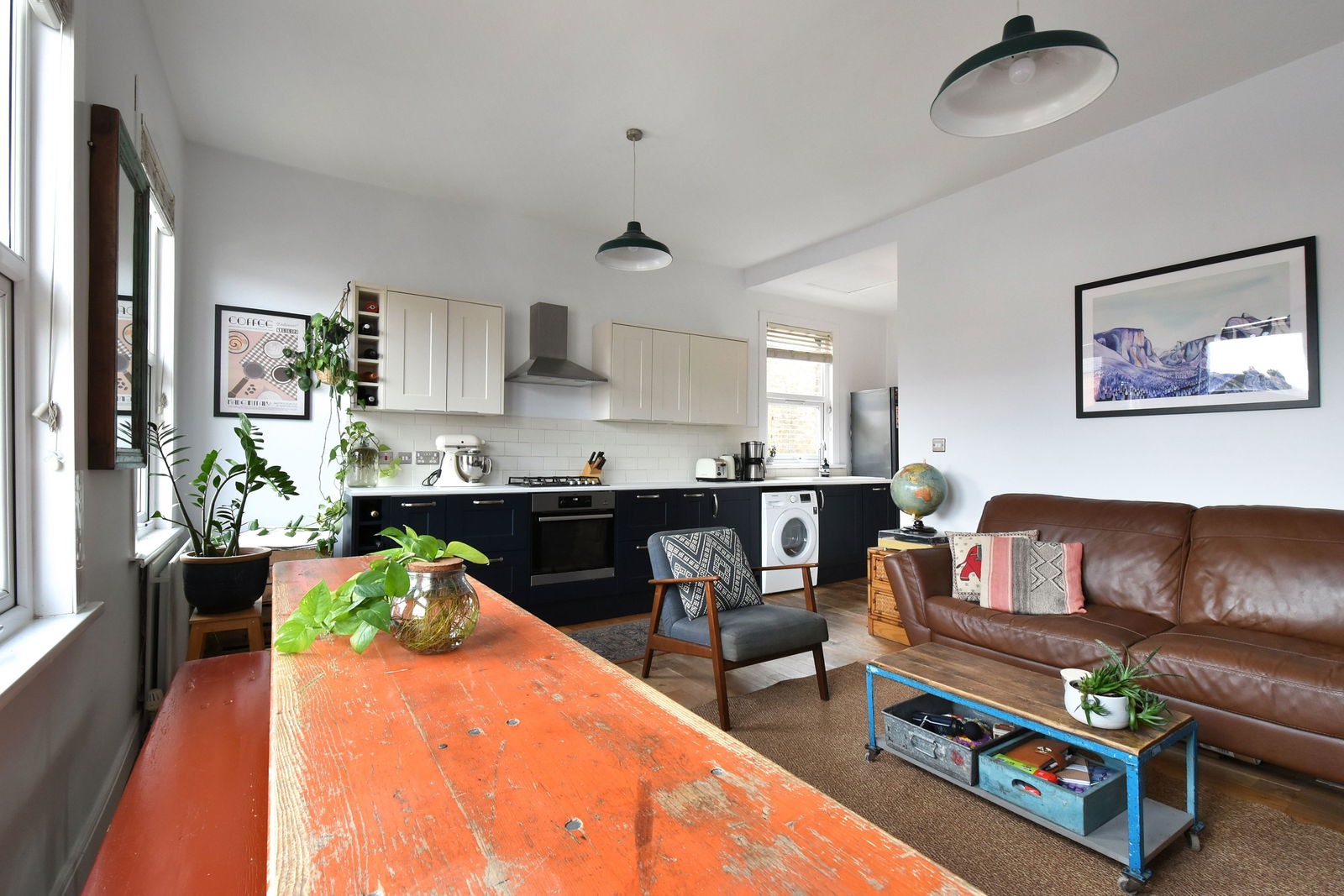 2 bed flat for sale in Rathfern Road, London  - Property Image 4