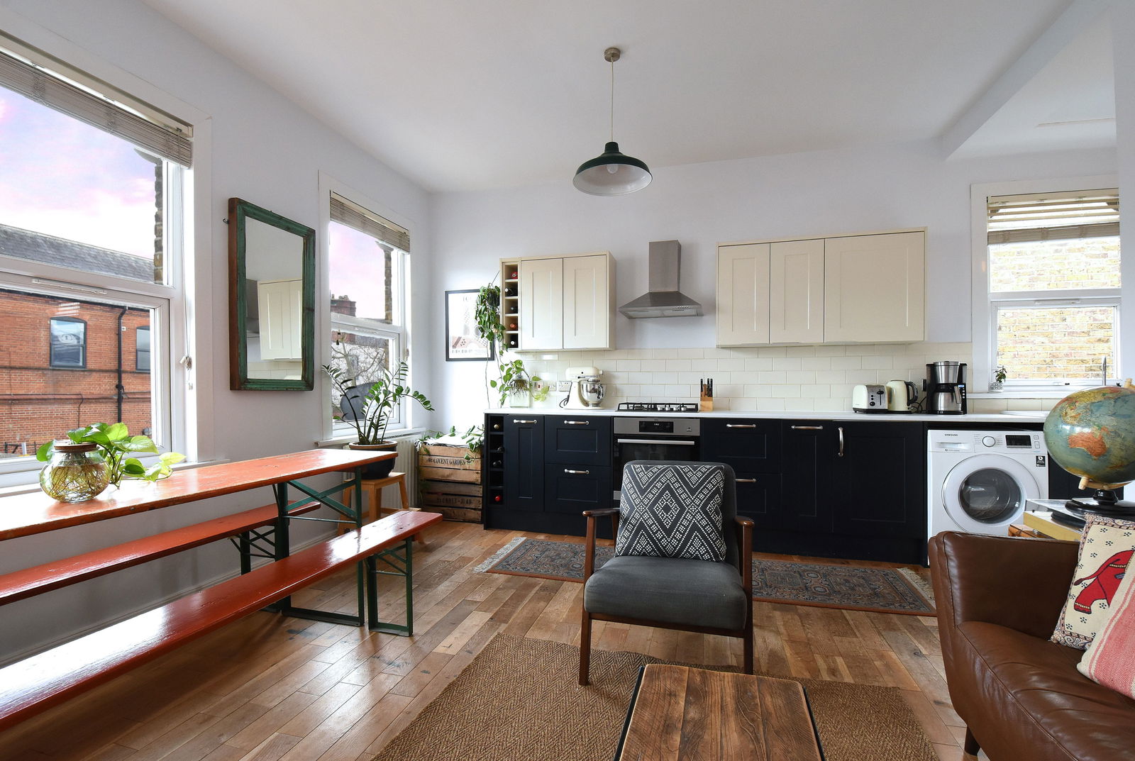 2 bed flat for sale in Rathfern Road, London  - Property Image 5