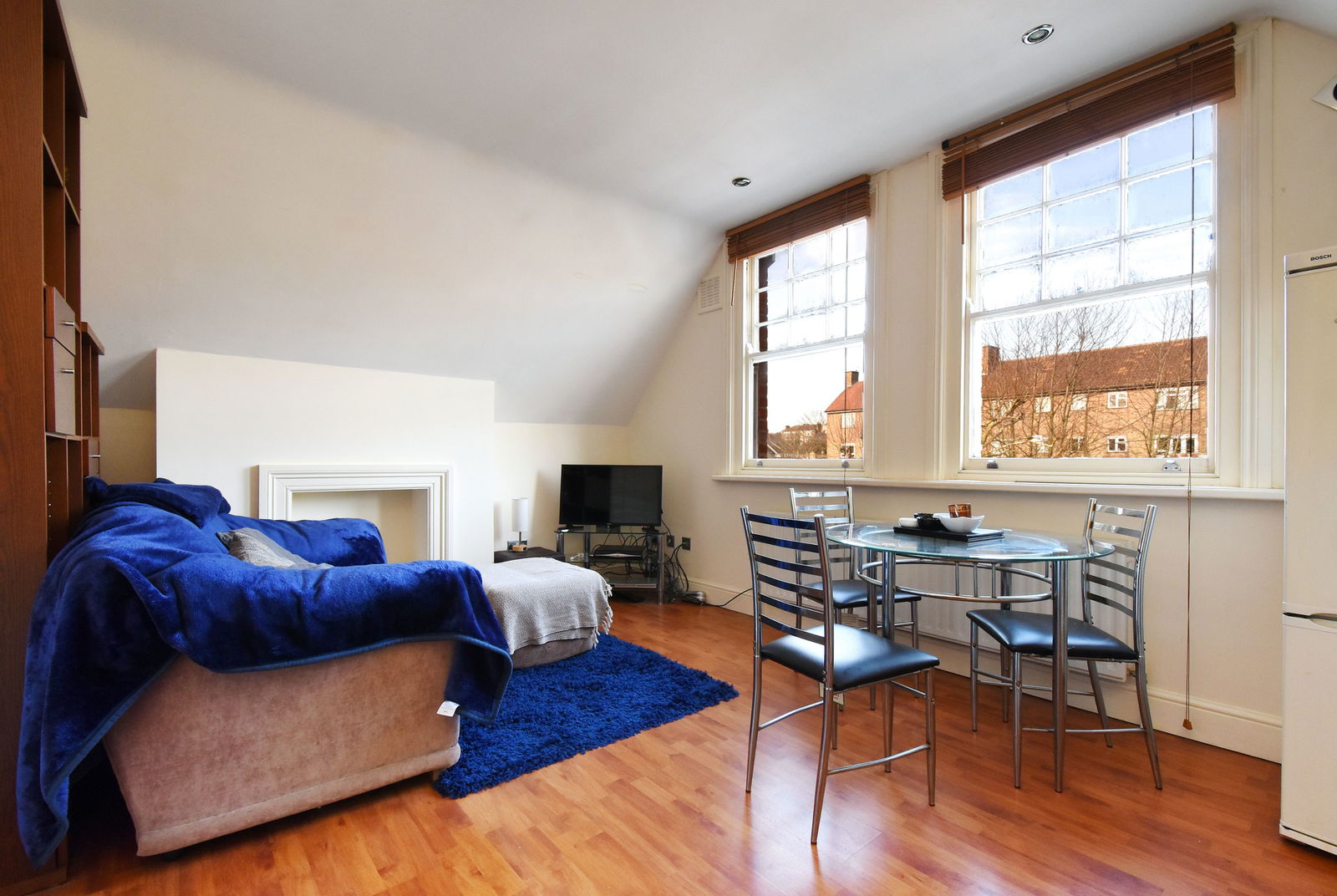 1 bed flat for sale in Stanstead Road, London  - Property Image 2