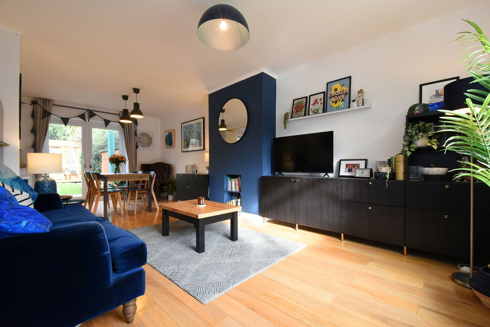 3 bed terraced house for sale in Longfield Crescent, London  - Property Image 3