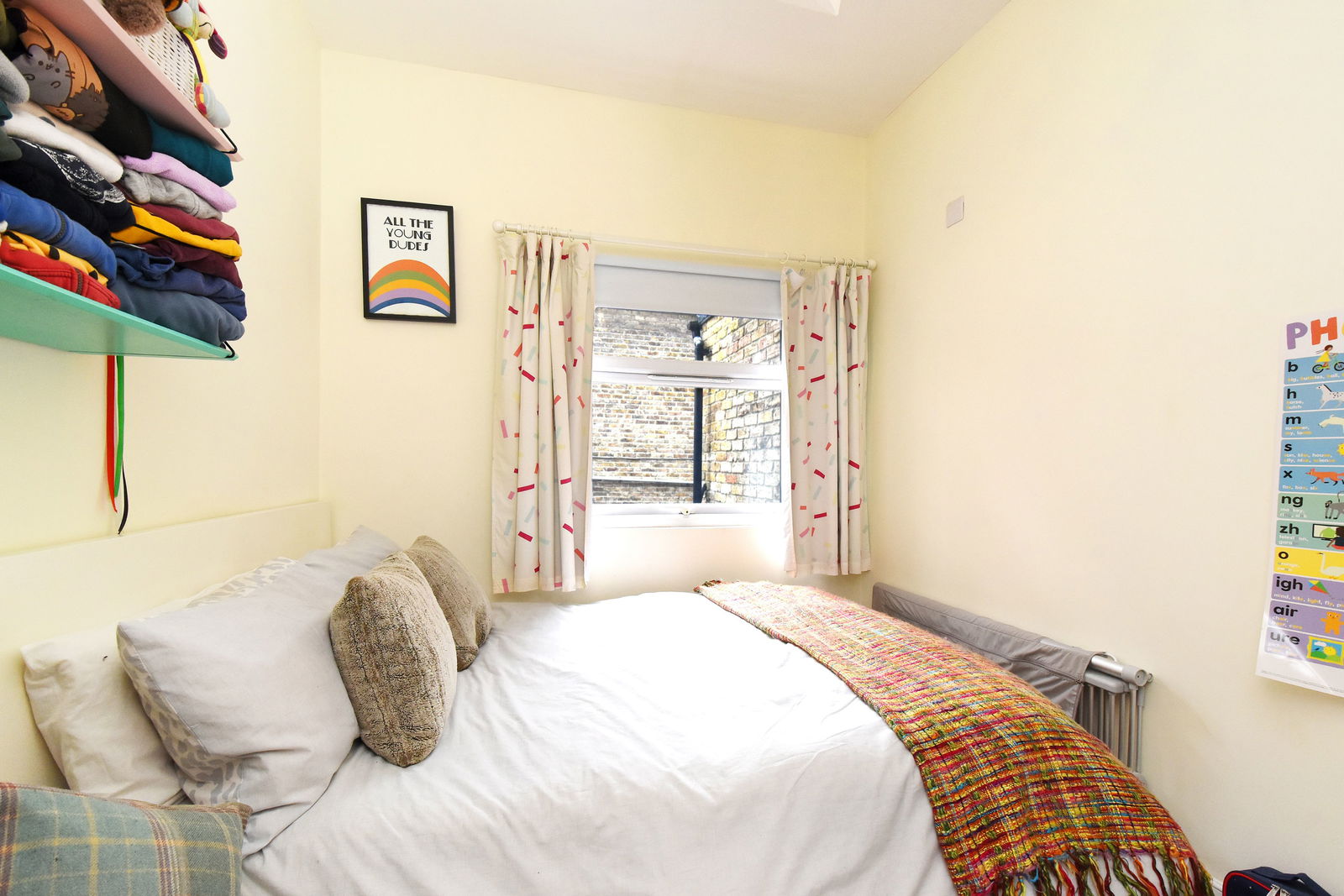 3 bed flat for sale in Perry Rise, London  - Property Image 6