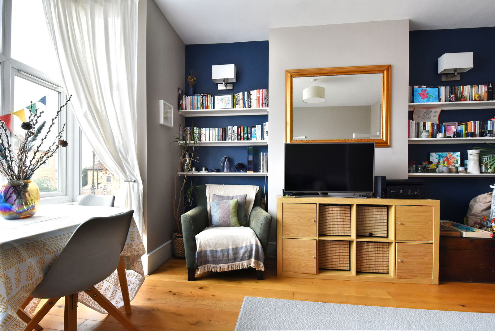 3 bed flat for sale in Perry Rise, London  - Property Image 3