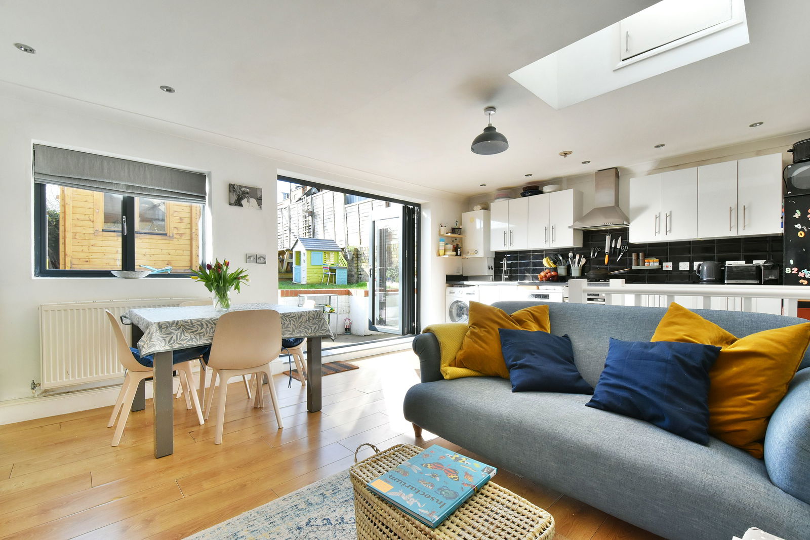 2 bed flat for sale in Faversham Road, London  - Property Image 1