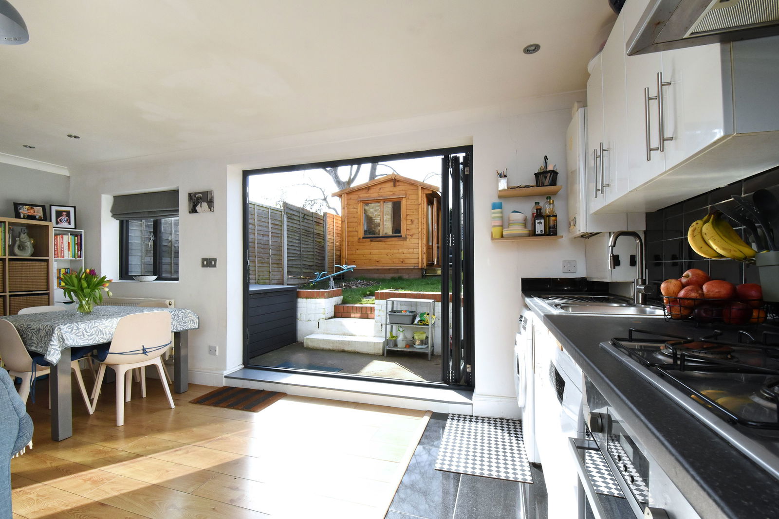 2 bed flat for sale in Faversham Road, London  - Property Image 4