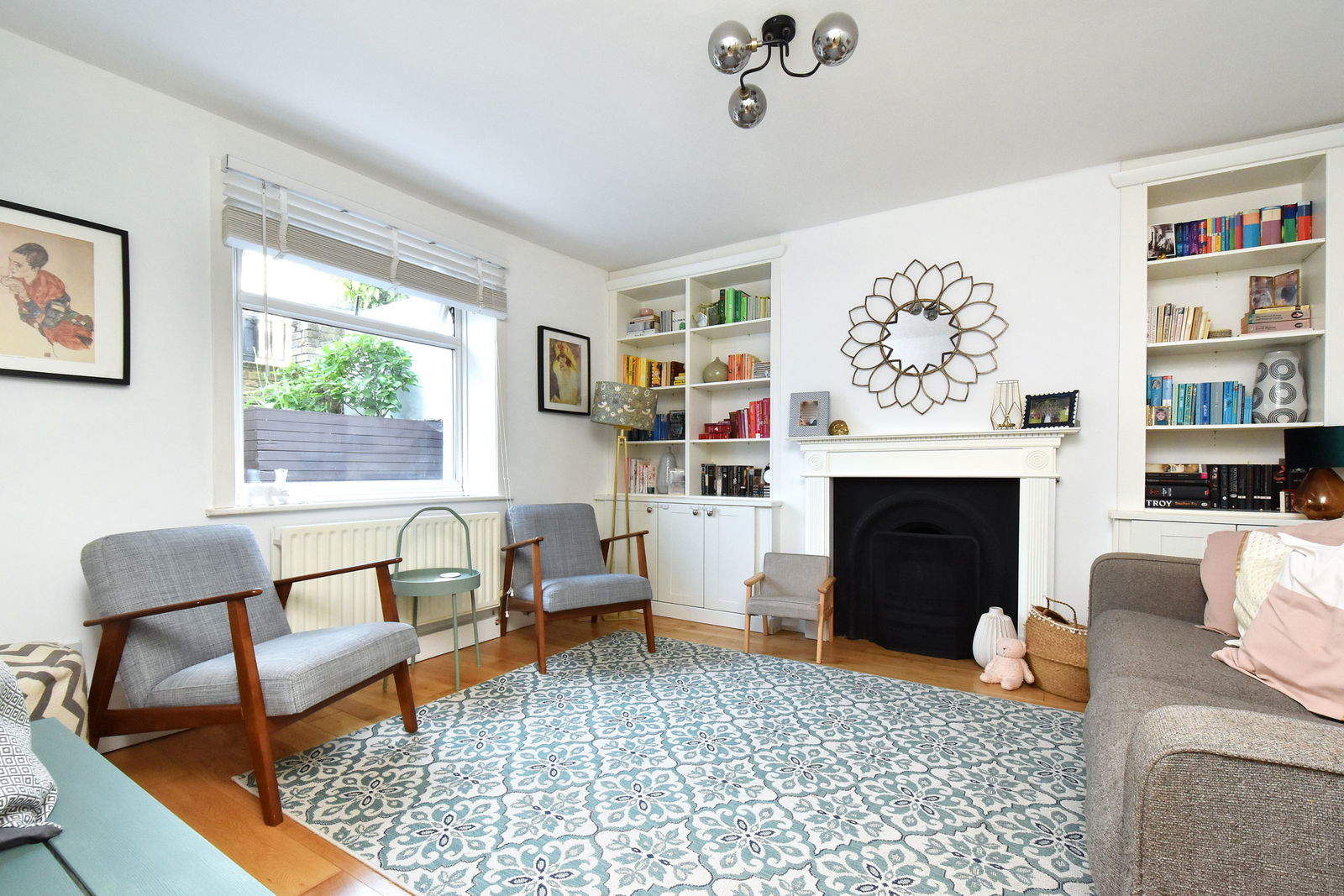 1 bed ground floor flat for sale in Stanstead Road, London  - Property Image 2