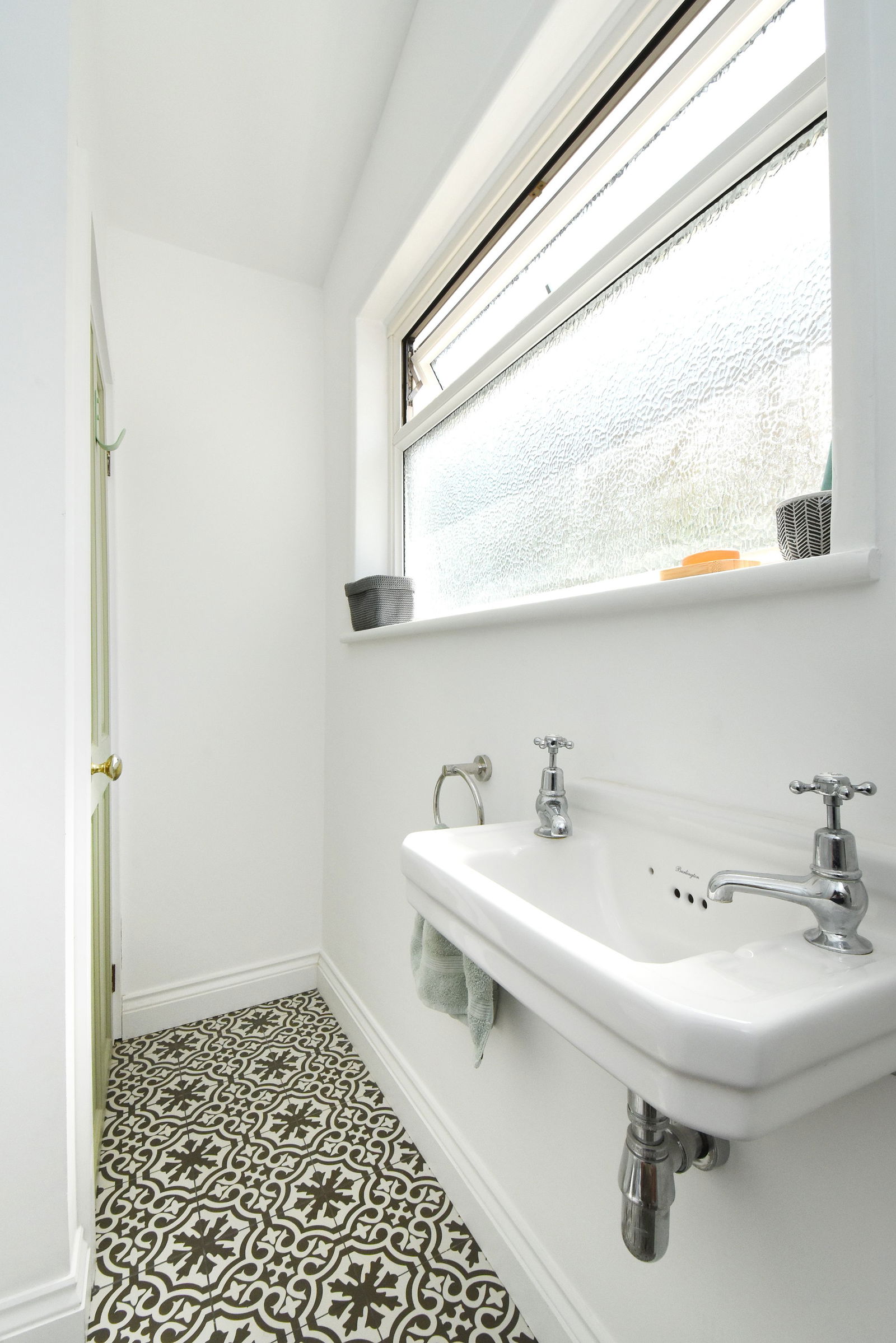1 bed ground floor flat for sale in Stanstead Road, London  - Property Image 11