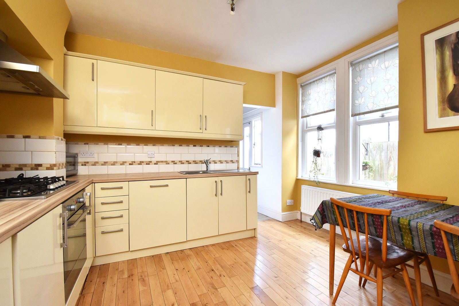 1 bed ground floor flat for sale in Farren Road, London  - Property Image 5
