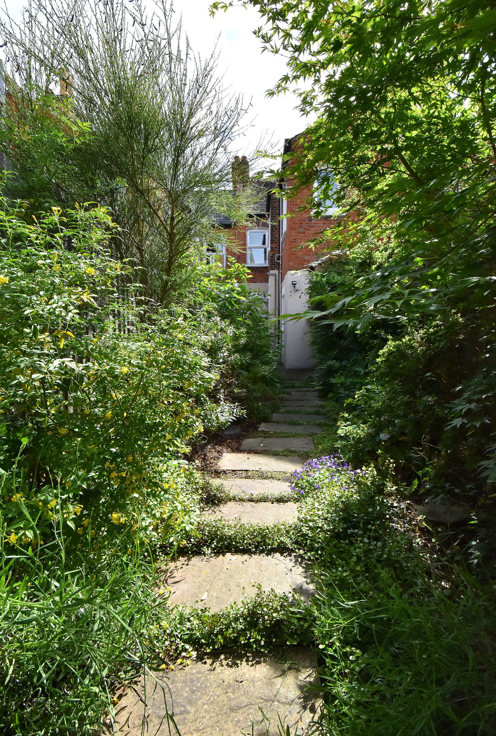 1 bed ground floor flat for sale in Farren Road, London  - Property Image 9