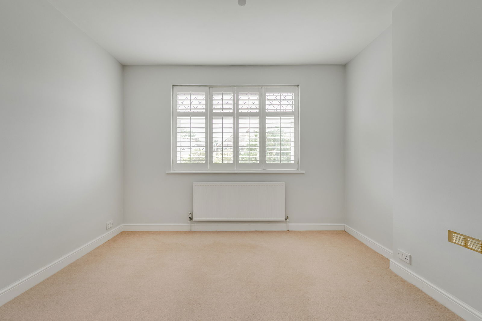 4 bed terraced house for sale in Hawkesfield Road, London  - Property Image 18