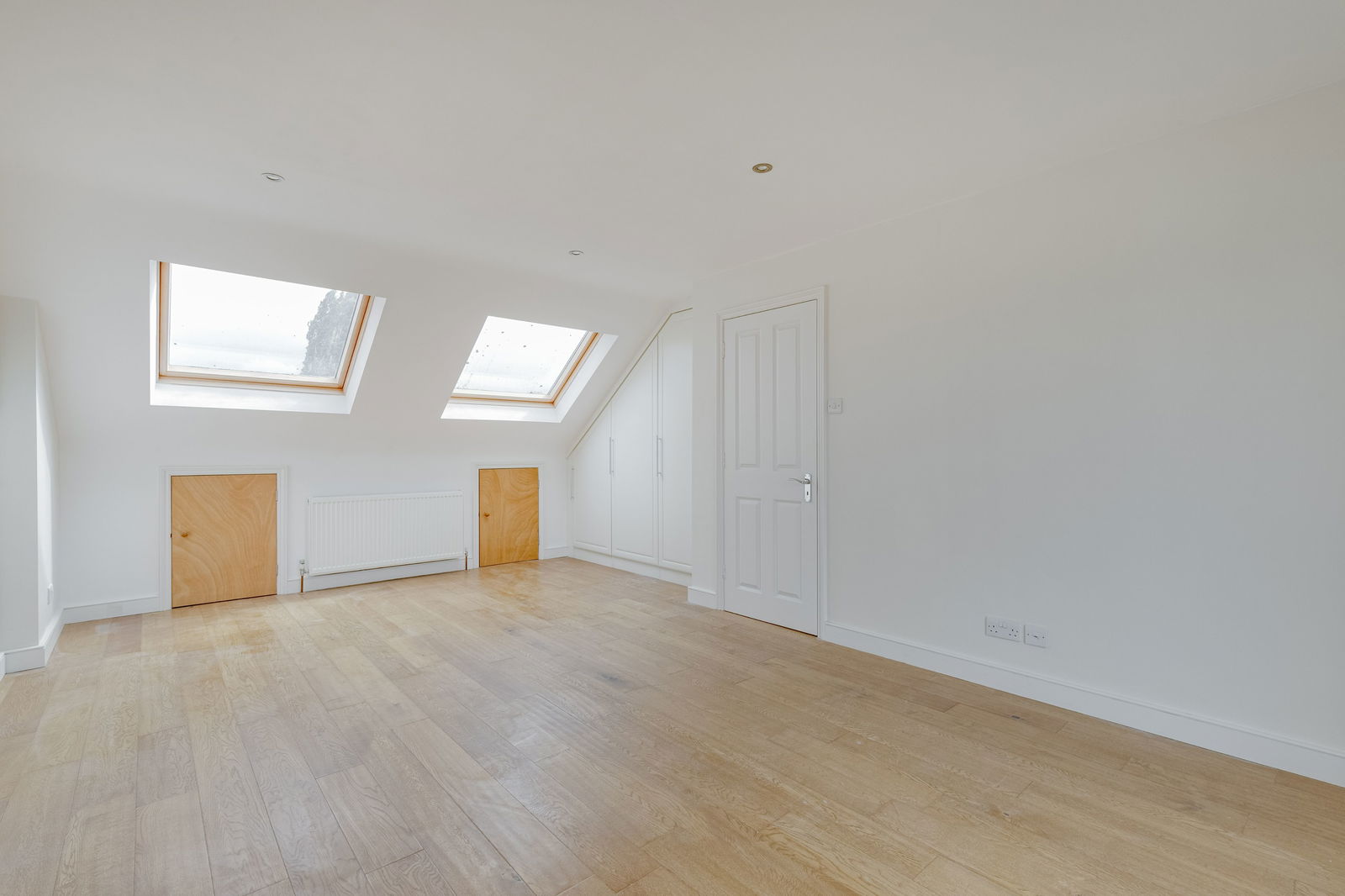4 bed terraced house for sale in Hawkesfield Road, London  - Property Image 10