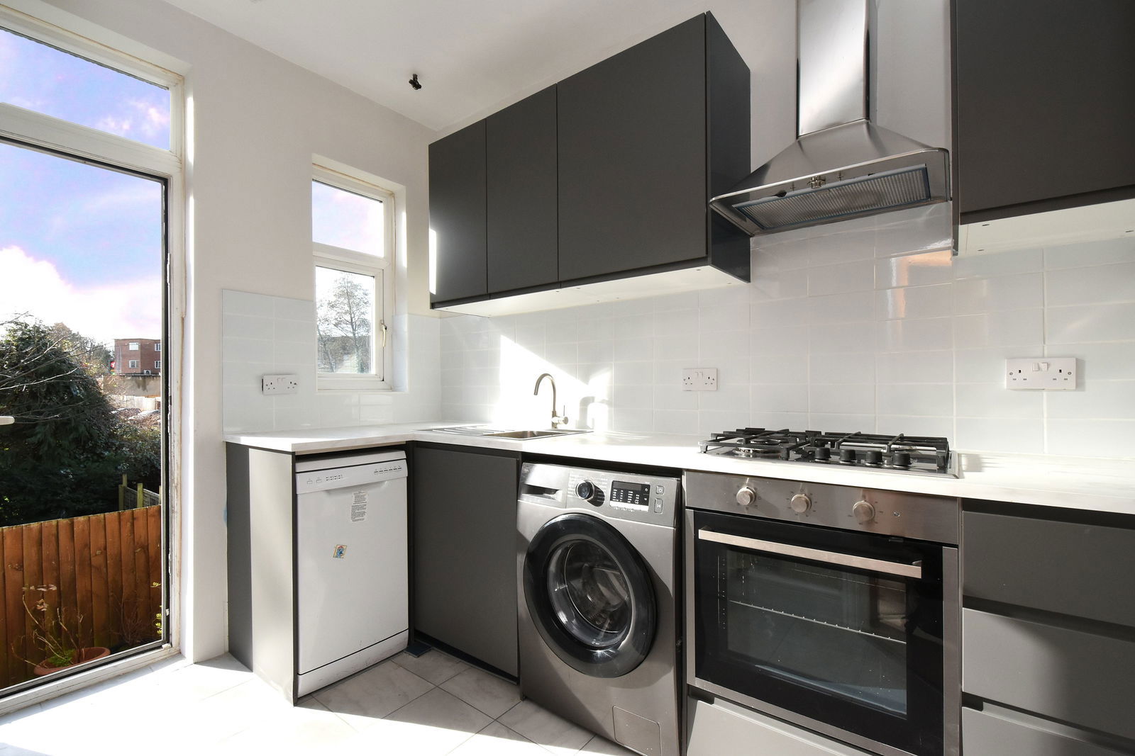 2 bed flat for sale in Collingtree Road, London, SE26 4QG  - Property Image 4