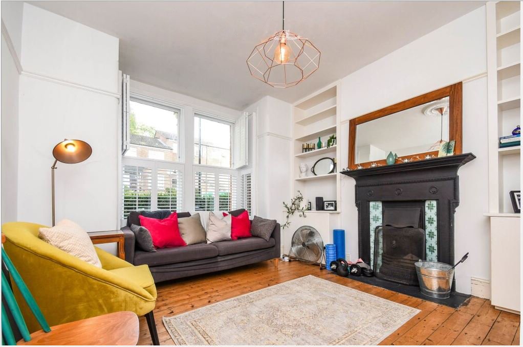 2 bed apartment for sale in Panmure Road, London  - Property Image 3